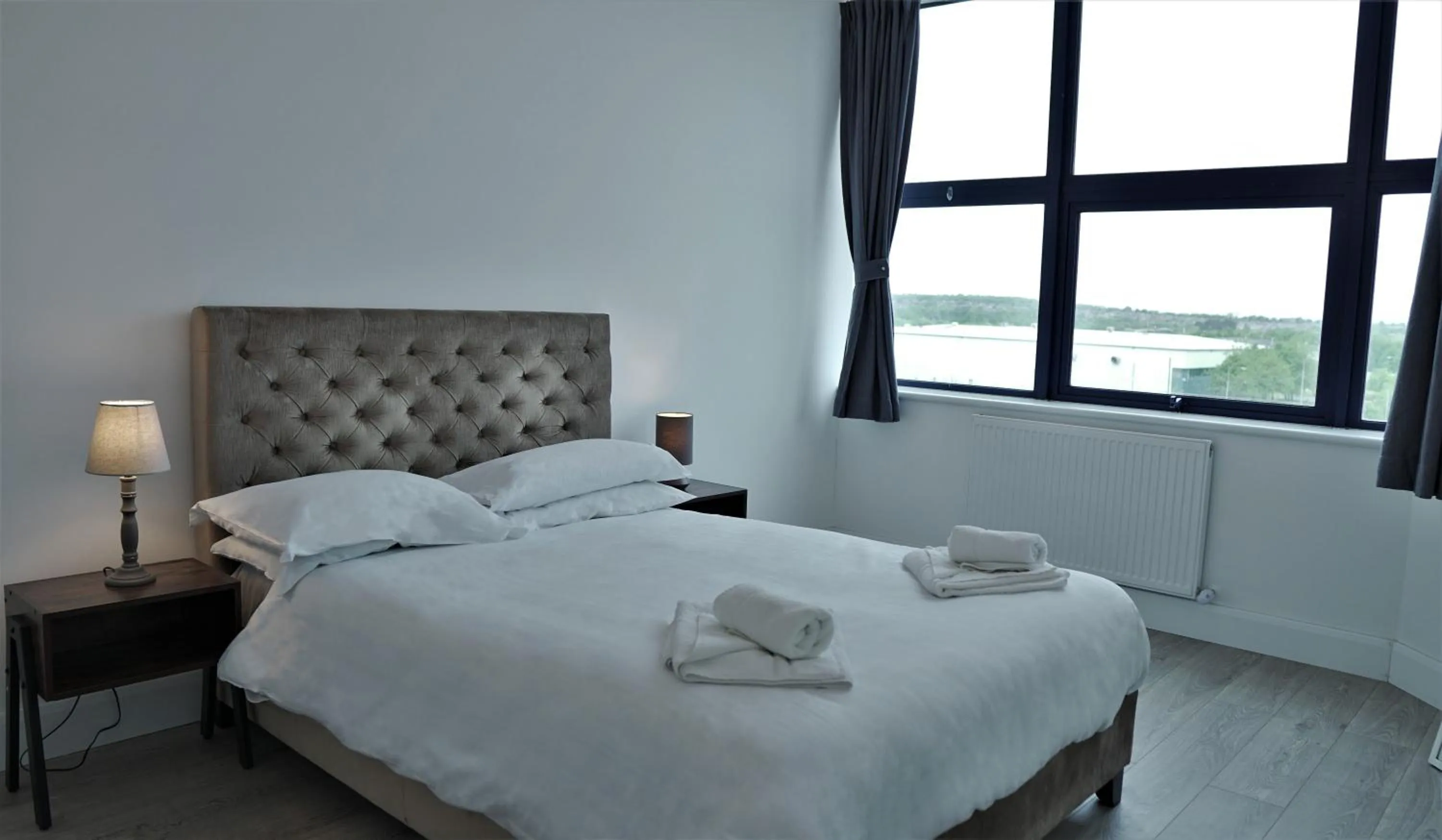 Bed in Sapphire House Apartments