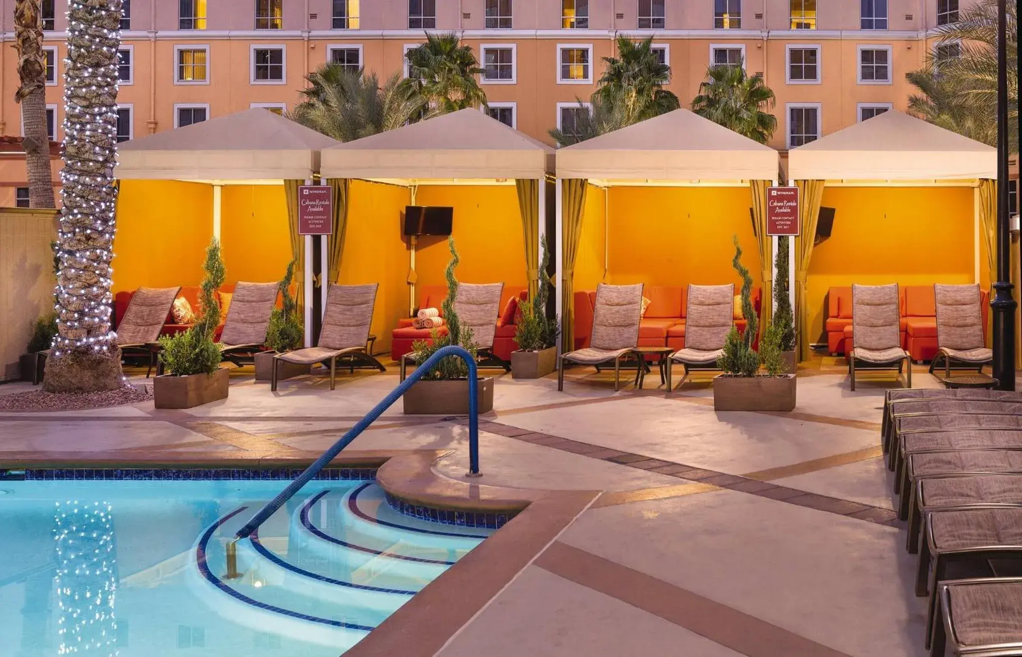 Swimming pool in Club Wyndham Grand Desert Swimming pool in Club Wyndham Grand Desert