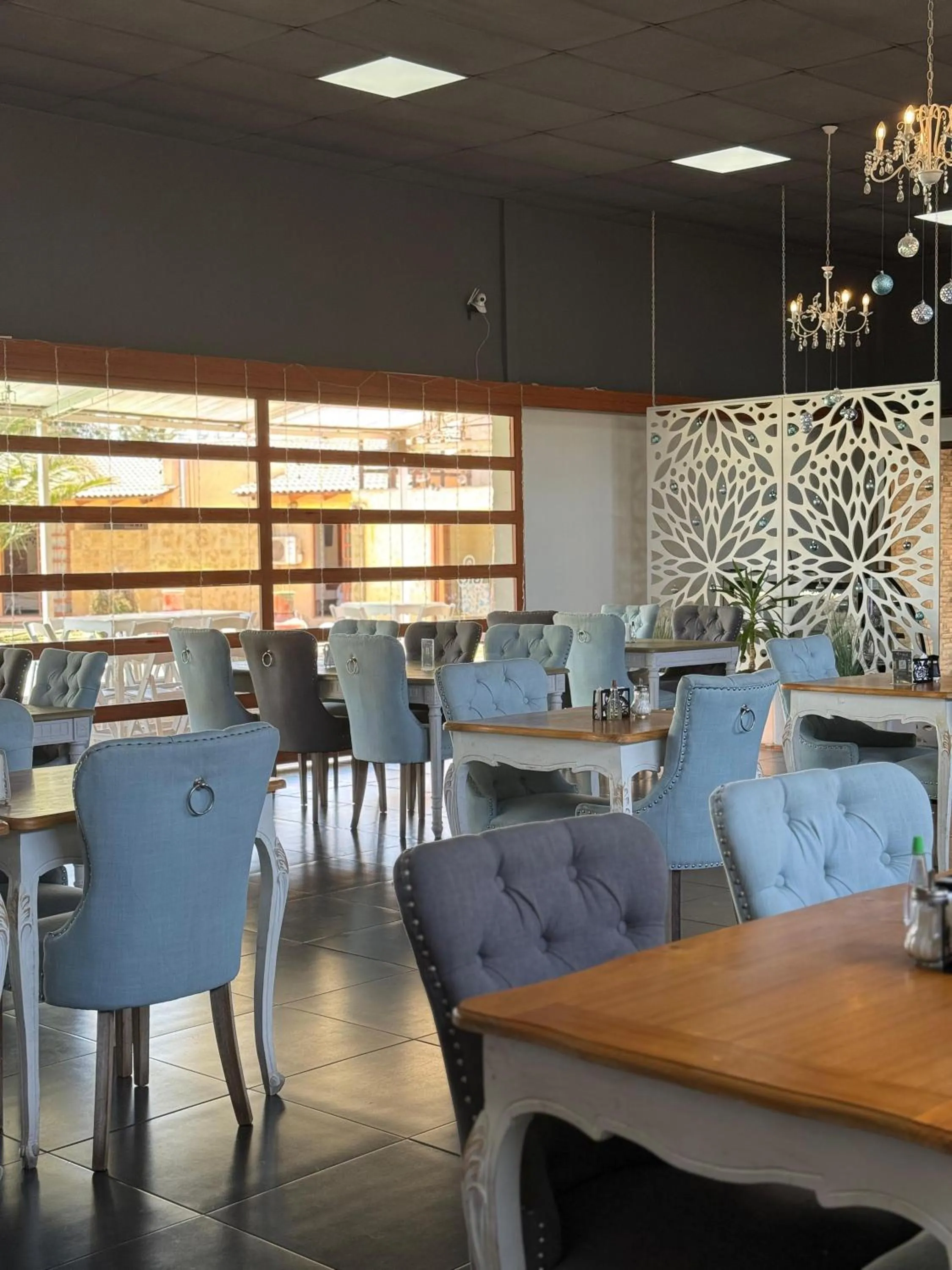 Restaurant/places to eat in Hotel Origenes