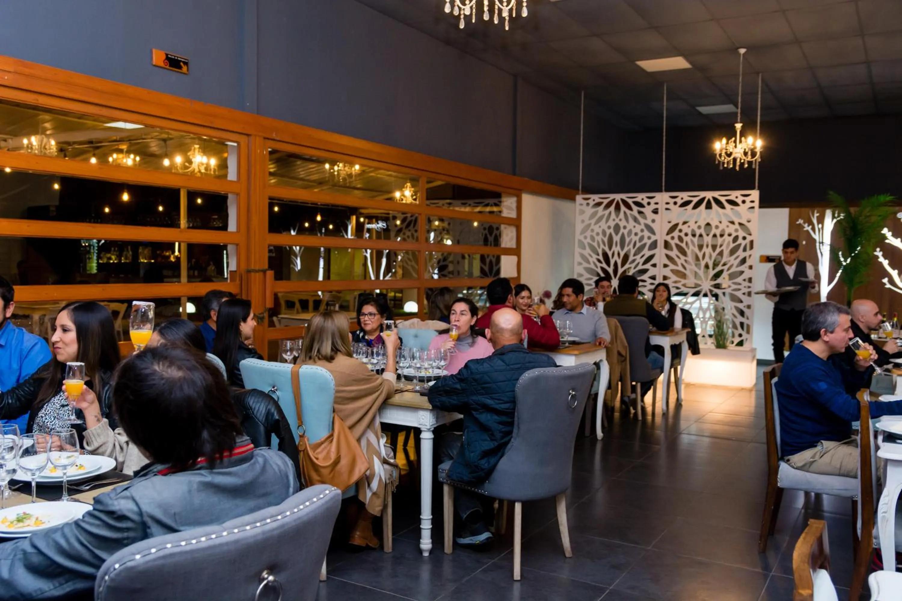 Restaurant/places to eat in Hotel Origenes