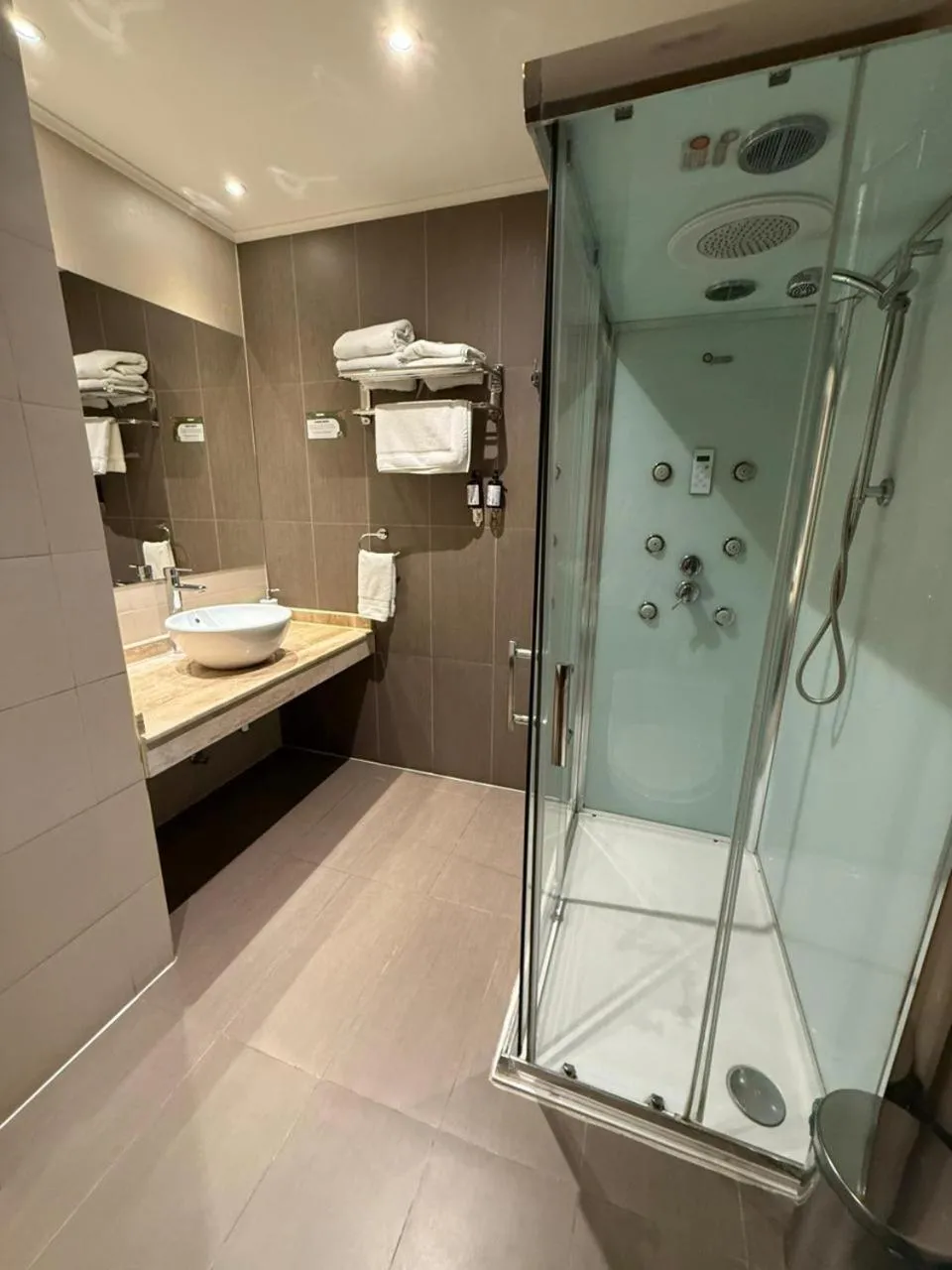 Bathroom in Hotel Origenes