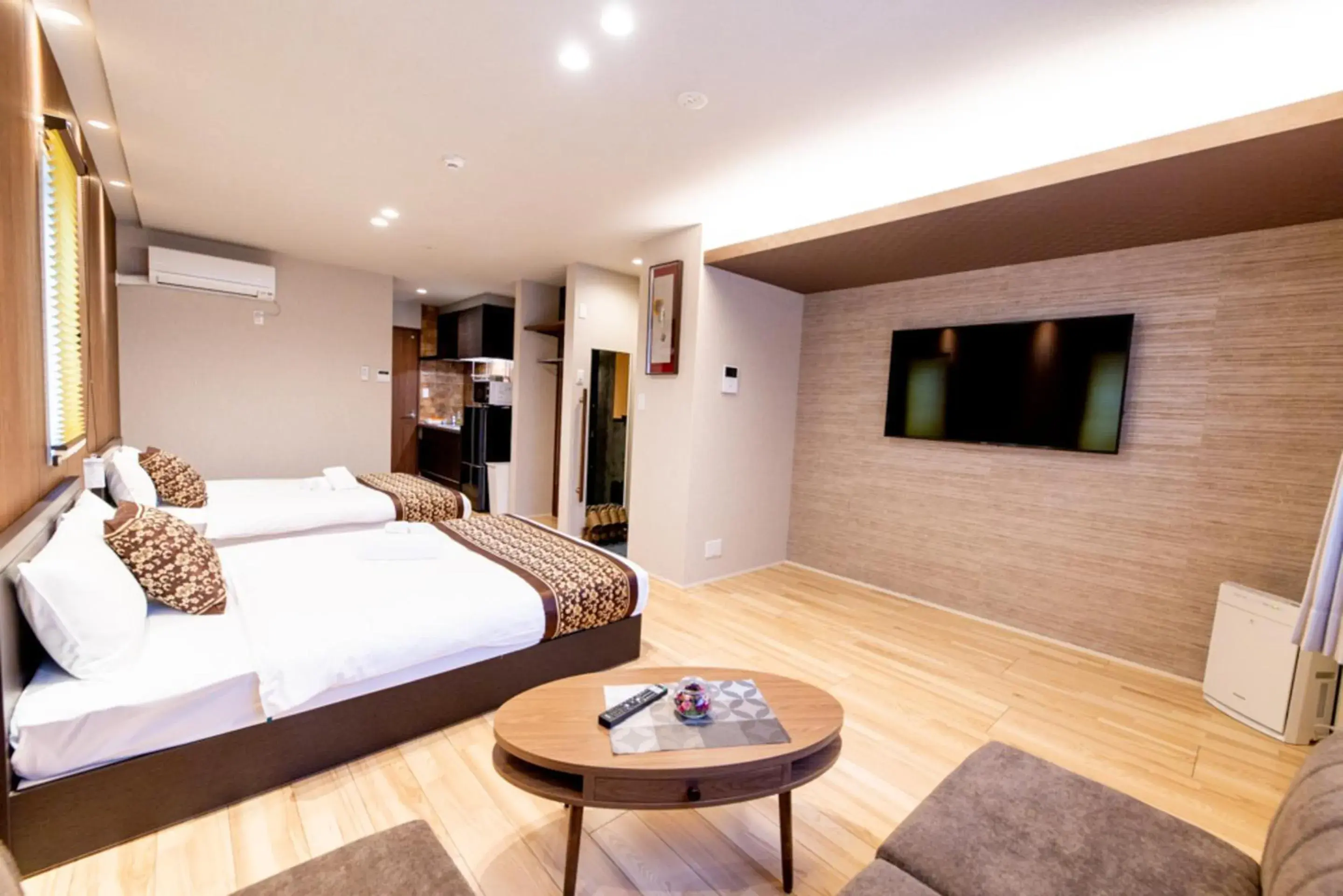 Photo of the whole room, Bed in GRAND BASE Hiroshima Hikarimachi Photo of the whole room, Bed in GRAND BASE Hiroshima Hikarimachi