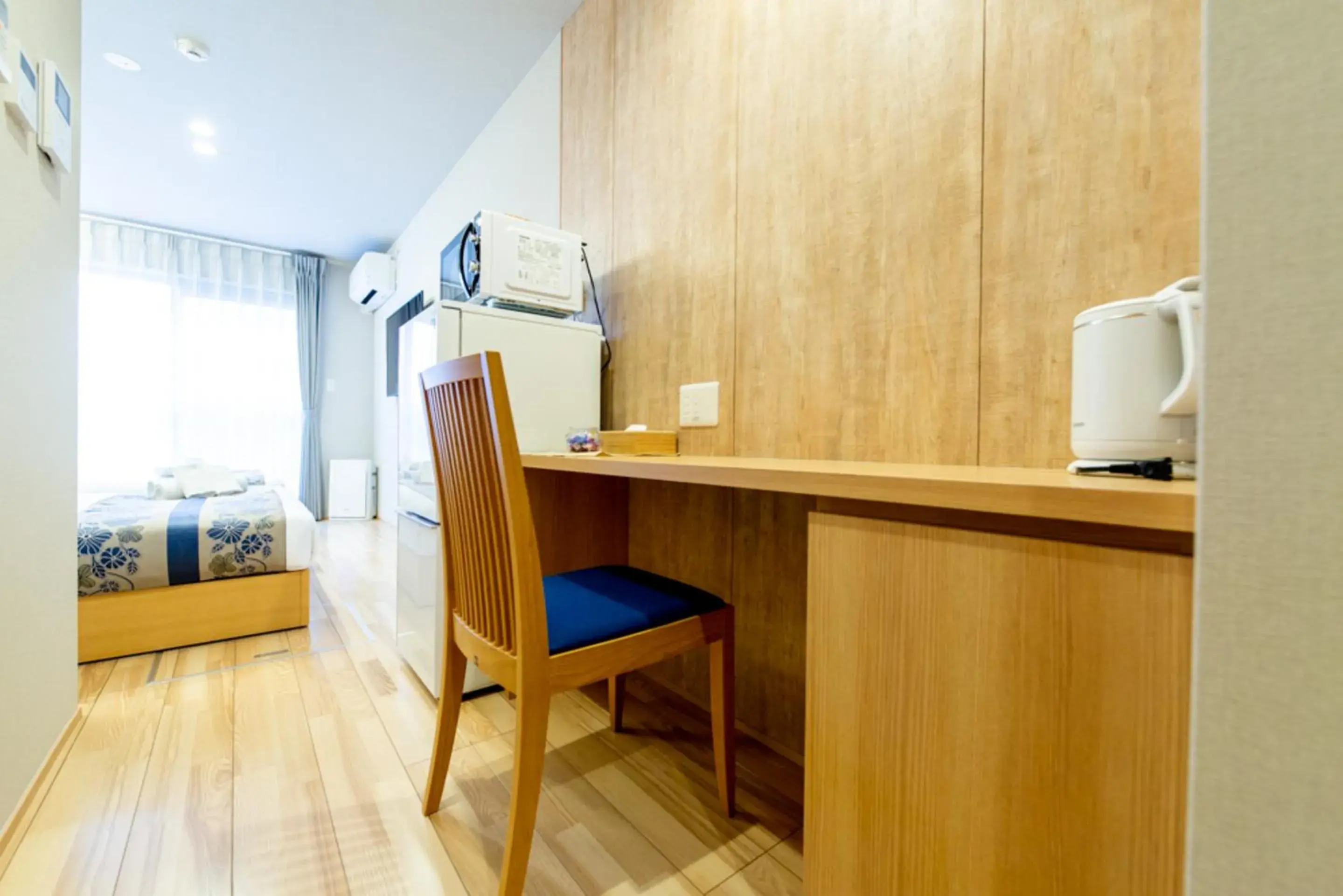 Photo of the whole room in GRAND BASE Hiroshima Hikarimachi Photo of the whole room in GRAND BASE Hiroshima Hikarimachi