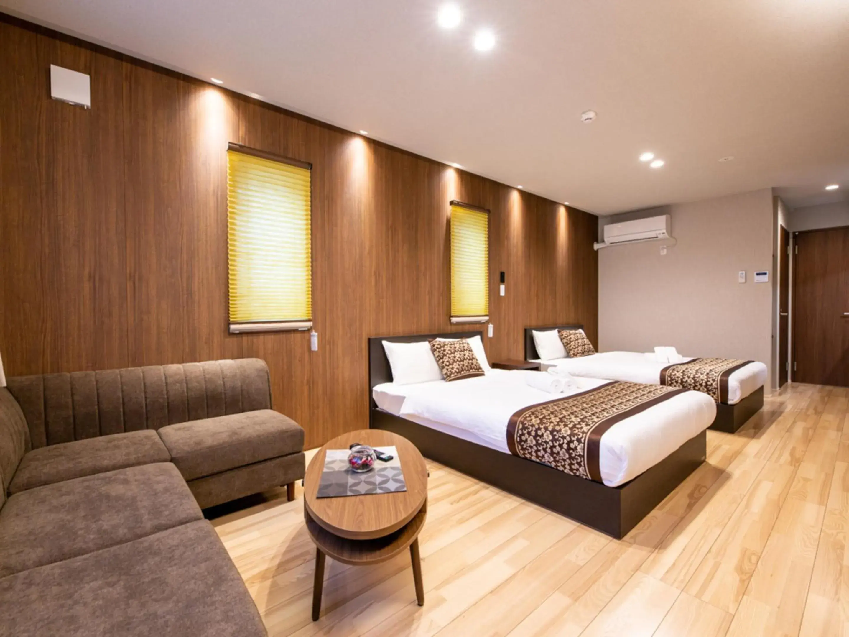 Photo of the whole room, Bed in GRAND BASE Hiroshima Hikarimachi Photo of the whole room, Bed in GRAND BASE Hiroshima Hikarimachi