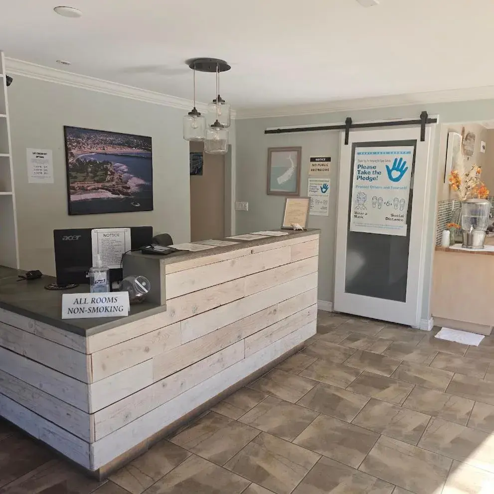 Lobby or reception in Bay Front Inn Lobby or reception in Bay Front Inn