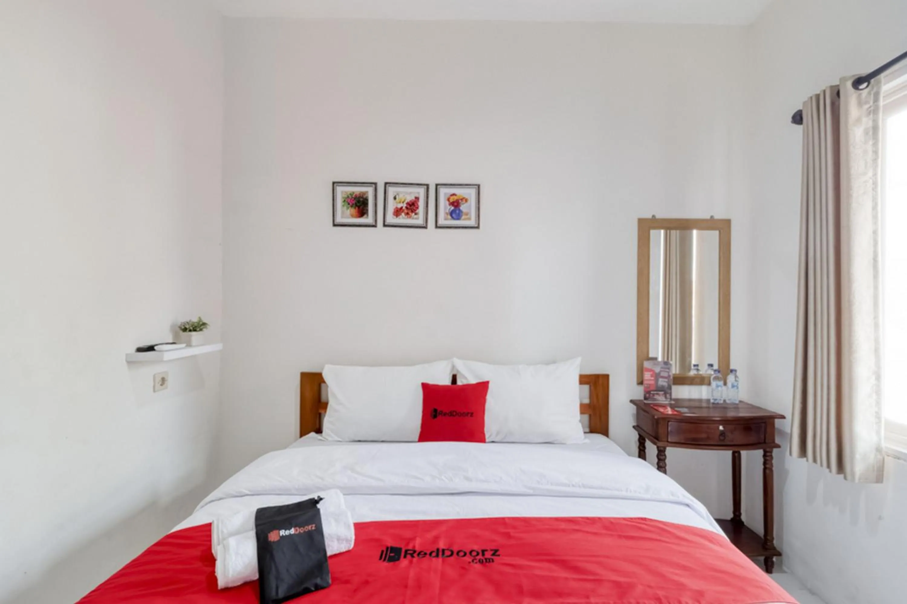 Bed in RedDoorz Syariah near Wijilan 2 Yogyakarta