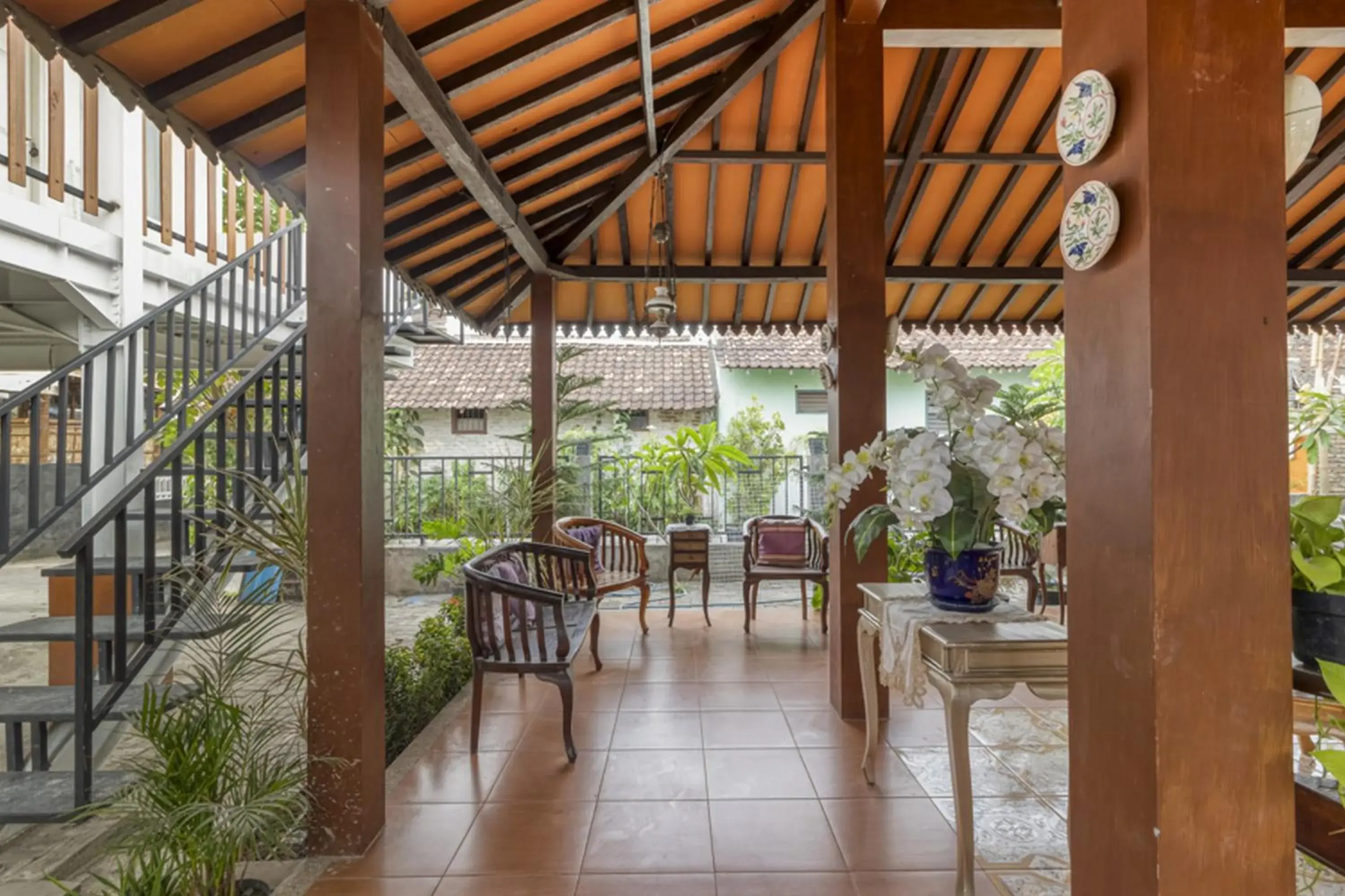 Lobby or reception in RedDoorz Syariah near Wijilan 2 Yogyakarta Lobby or reception in RedDoorz Syariah near Wijilan 2 Yogyakarta