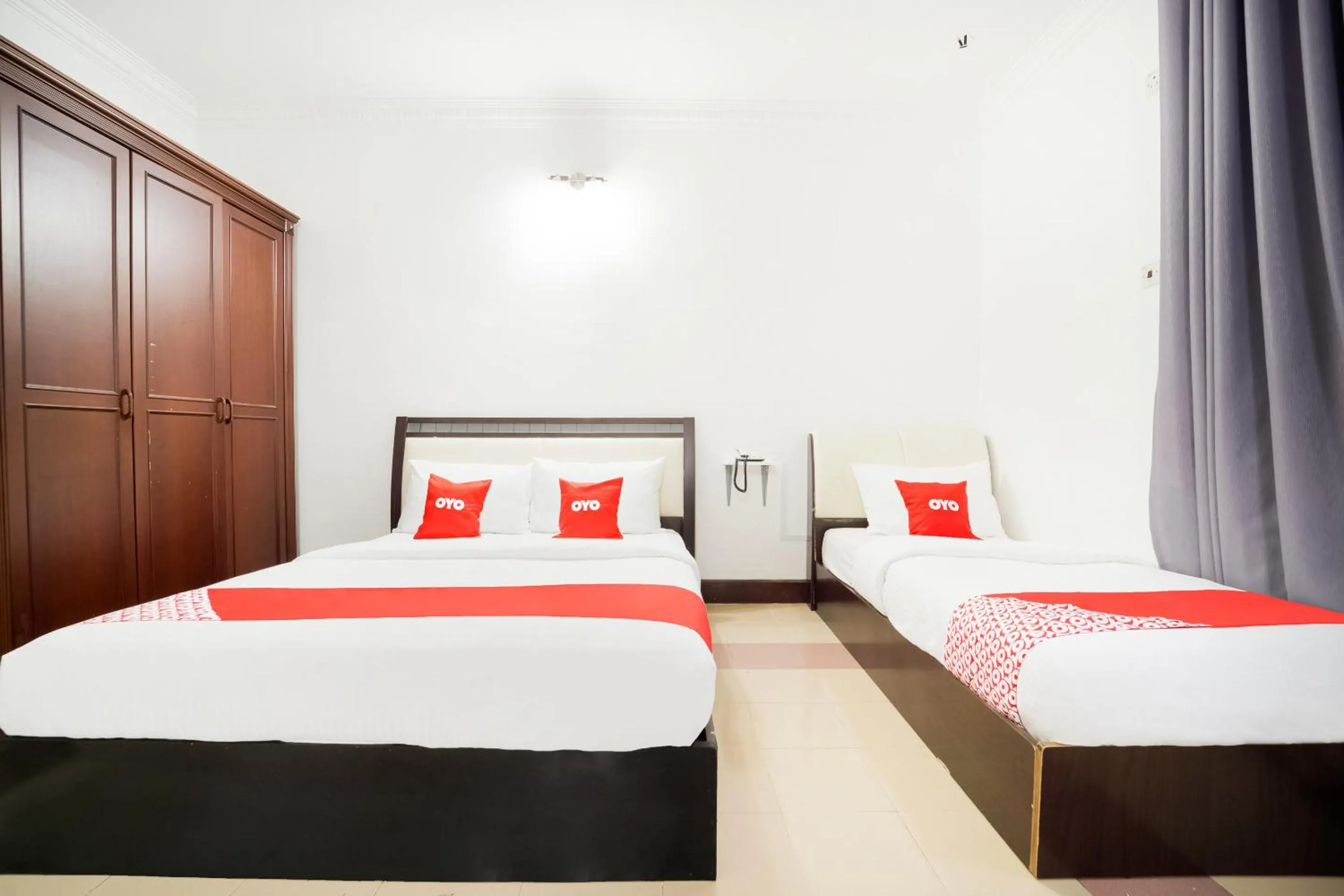 Bedroom, Bed in Hotel O Kulim Inn