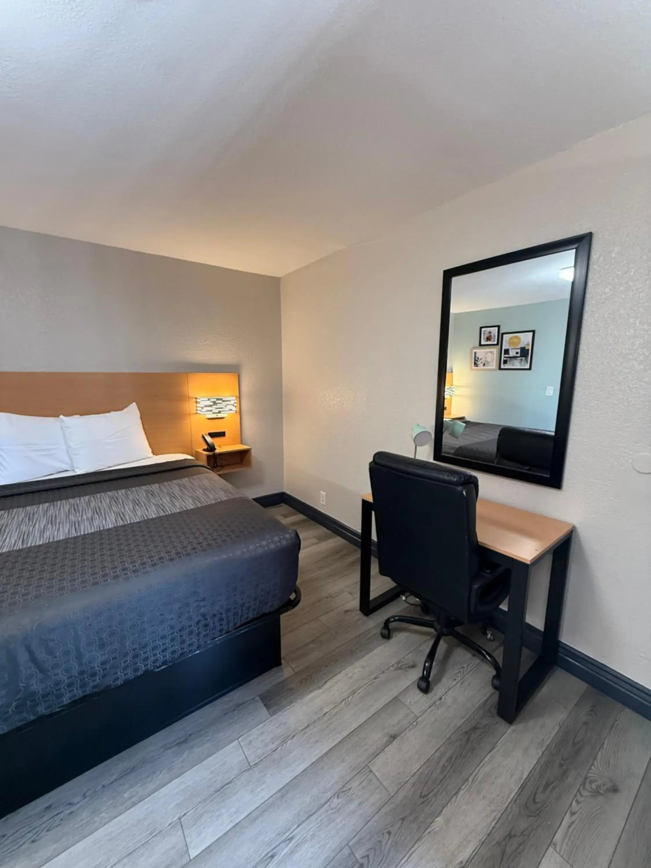 Photo of the whole room, Bed in Americas Best Value Inn Ponca City Photo of the whole room, Bed in Americas Best Value Inn Ponca City