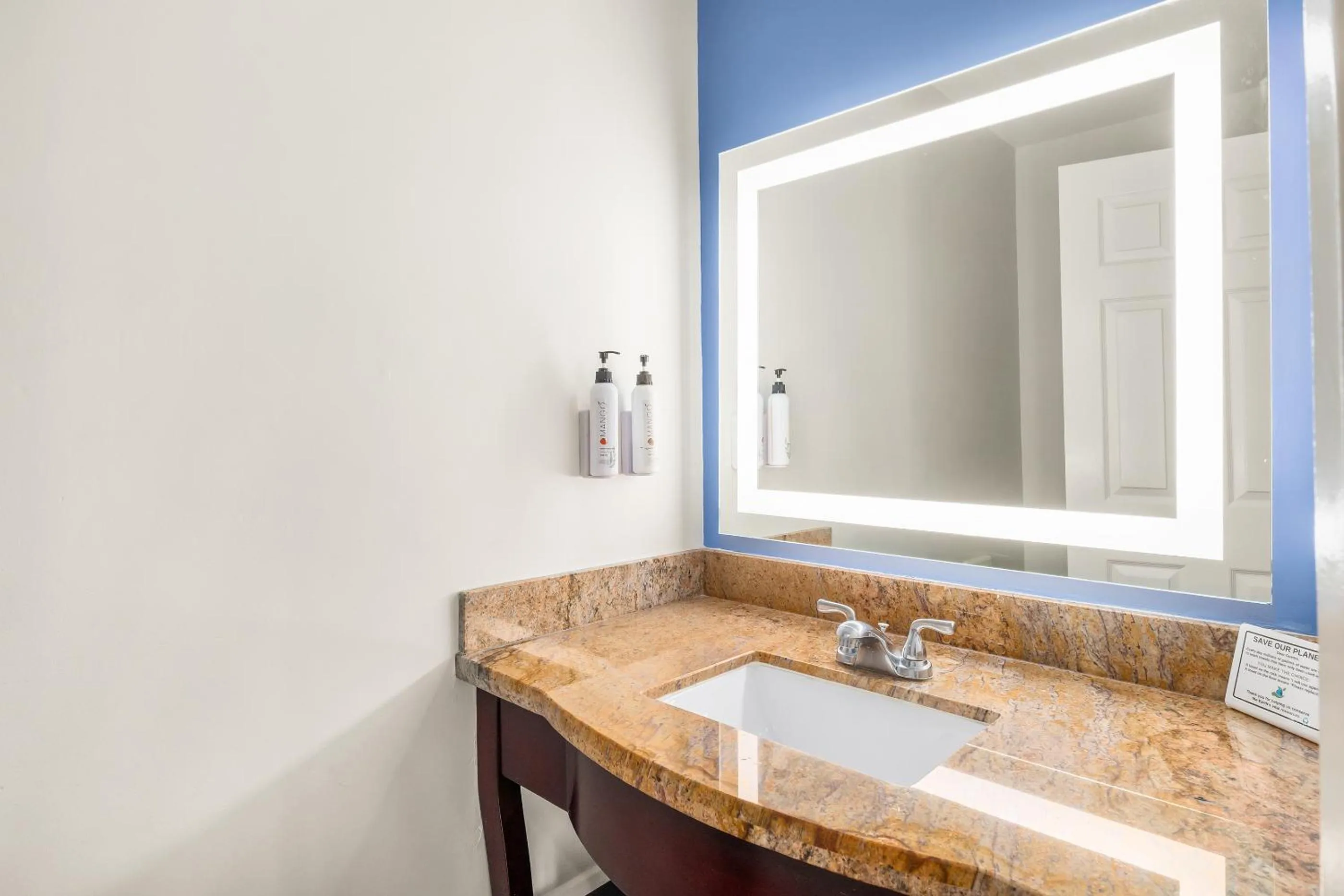 Bathroom in Hotel Solares