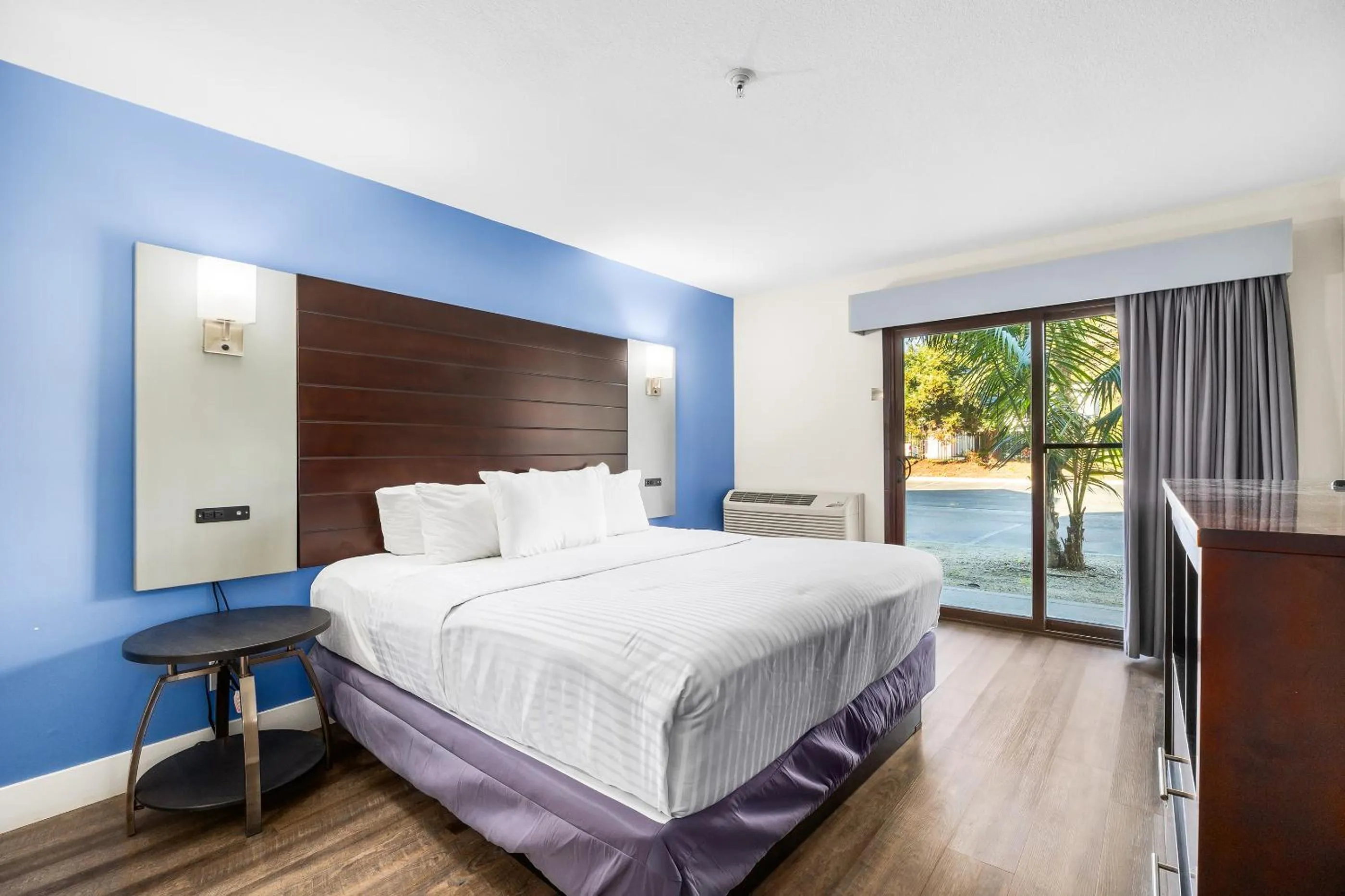 Bedroom, Bed in Hotel Solares