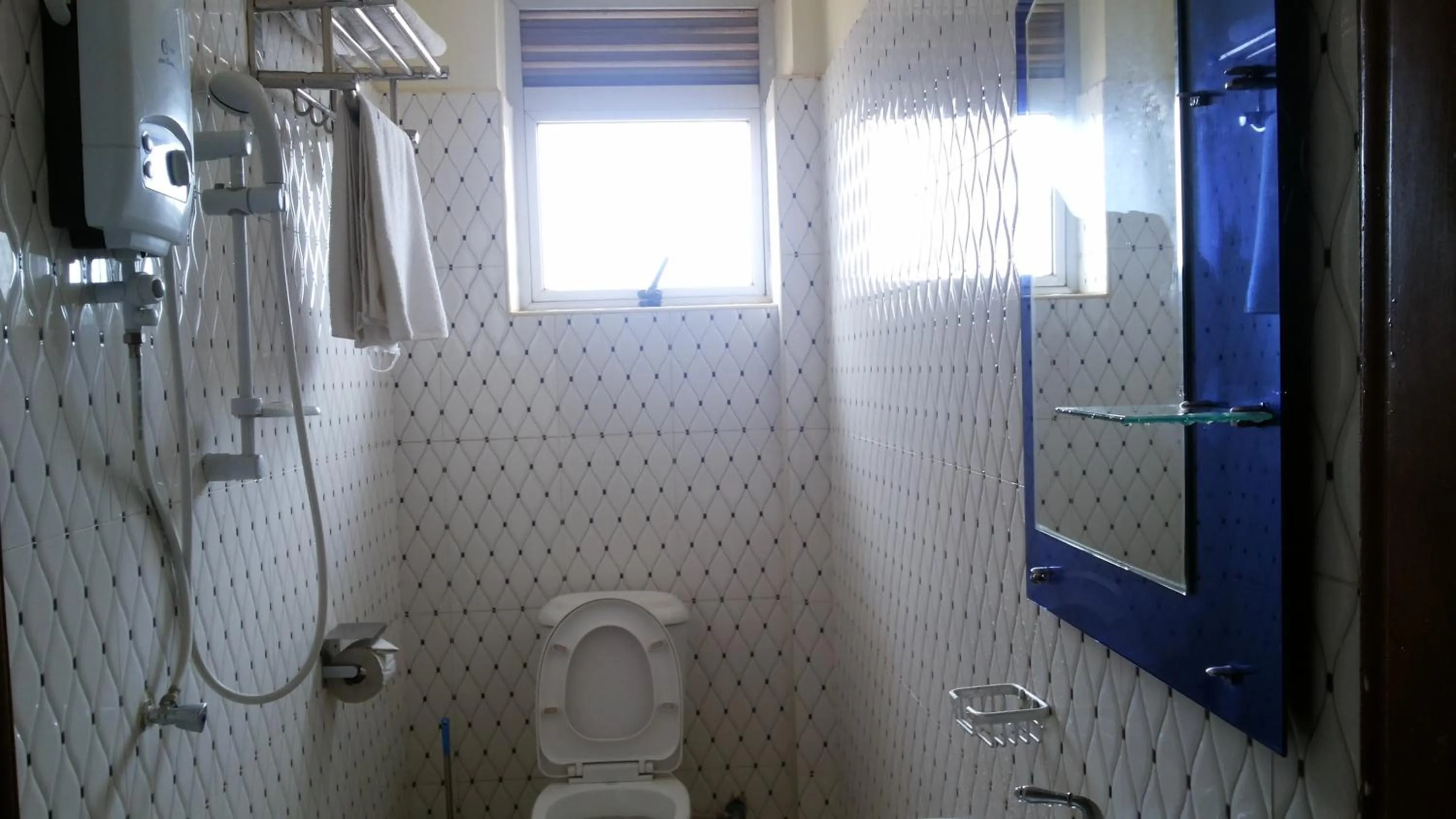 Bathroom in Hotel Good News