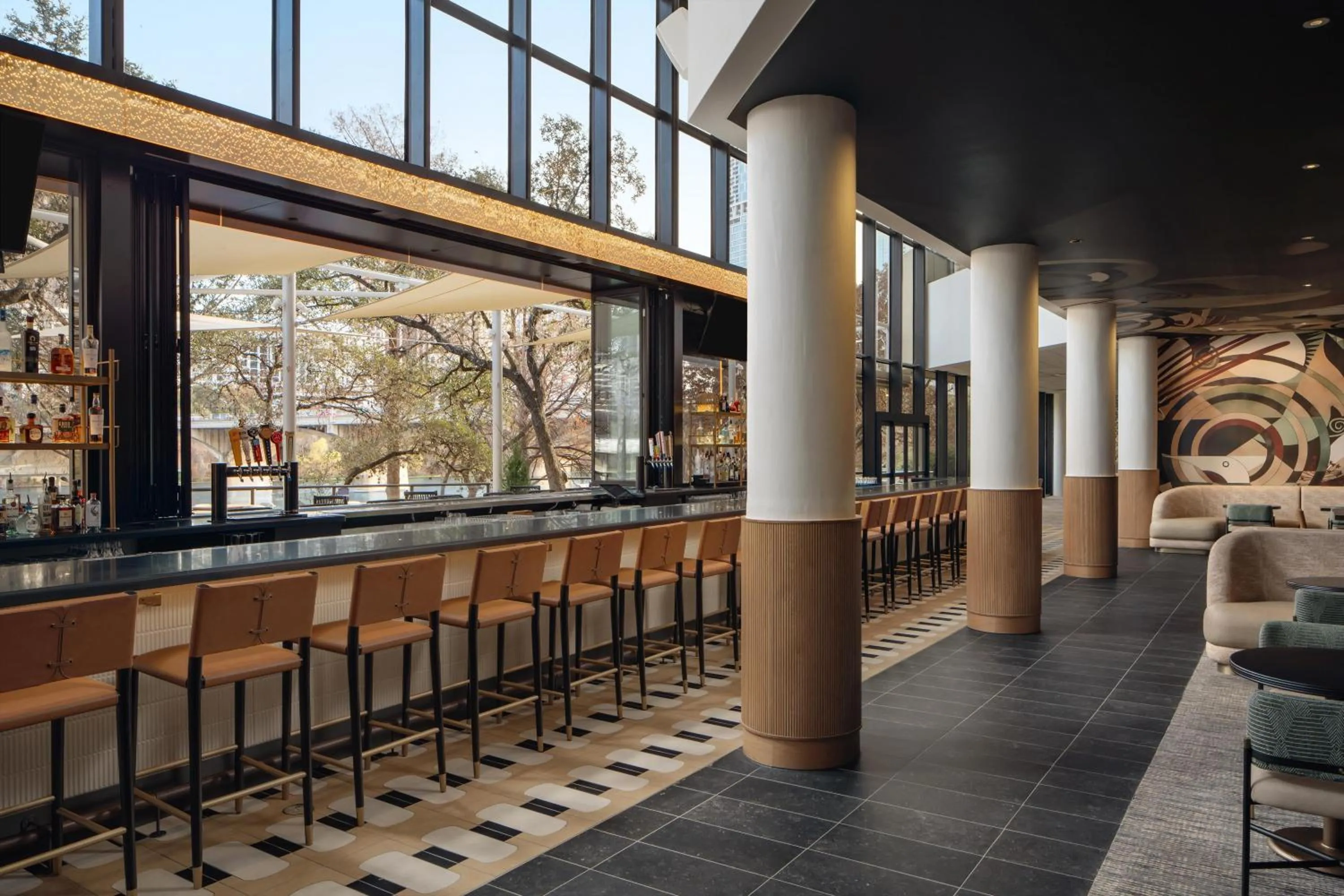 Lounge or bar in Hyatt Regency Austin