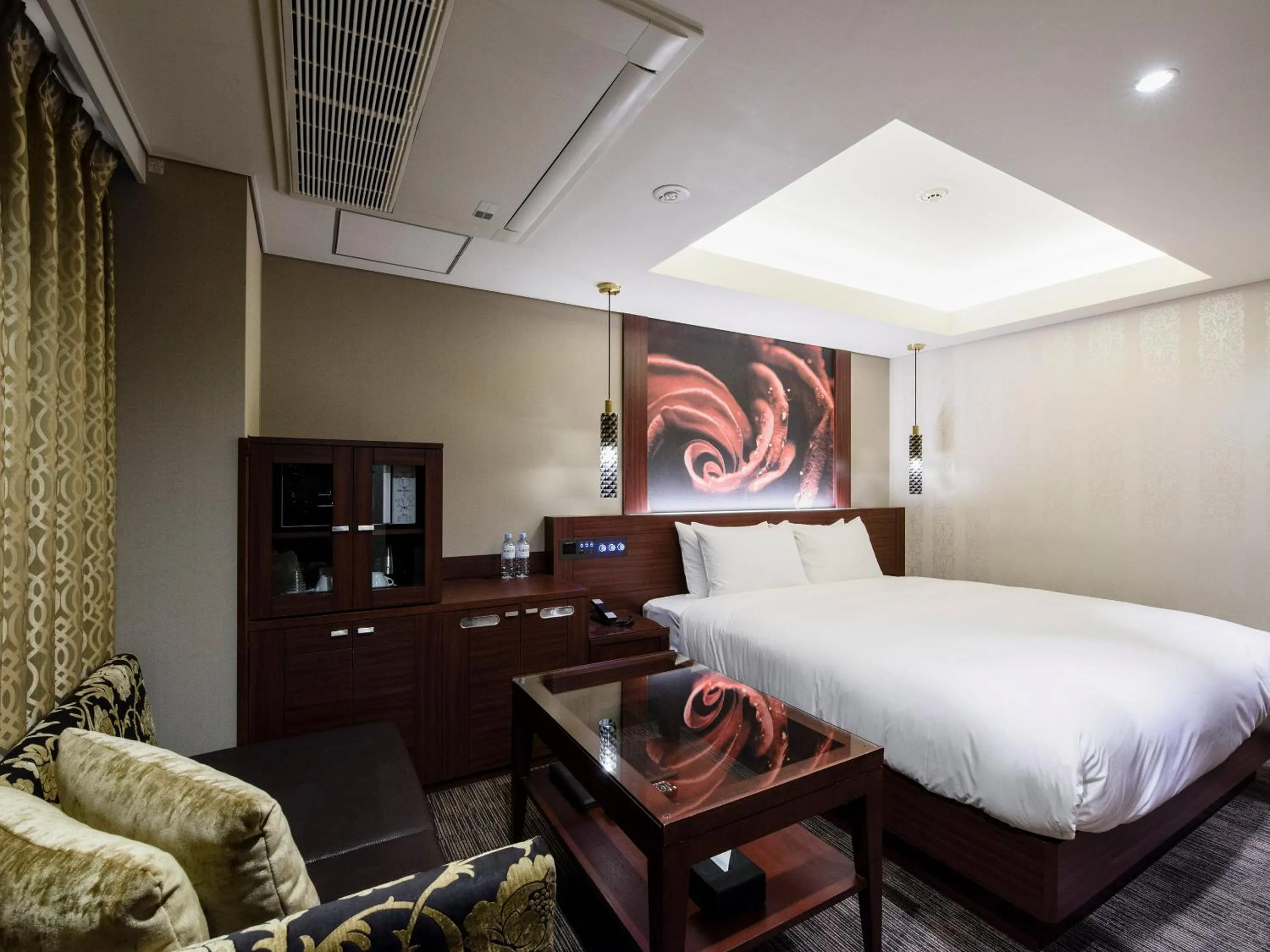 Bed in Meguroholic Hotel