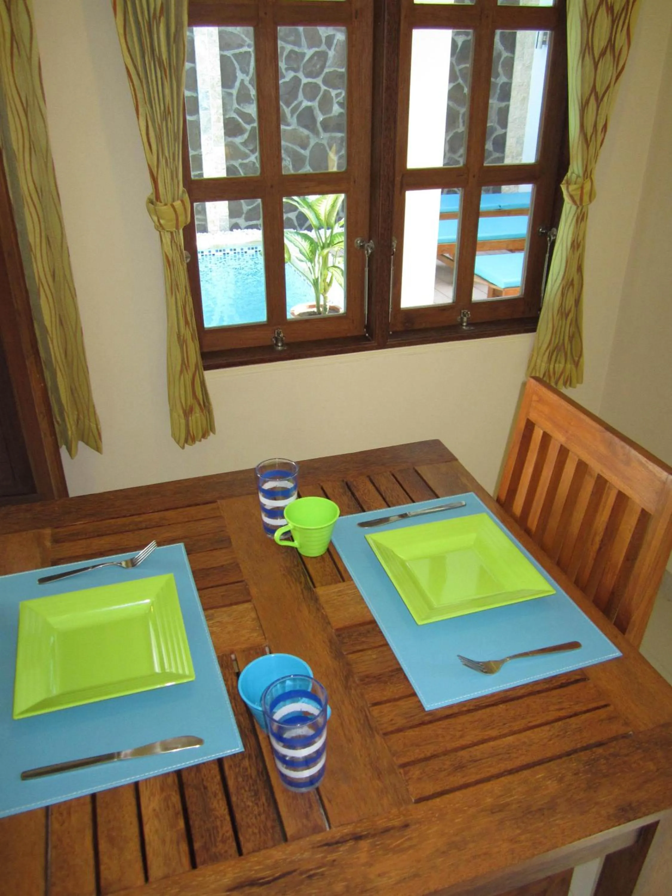 Seating area in Lovina Oasis Hotel