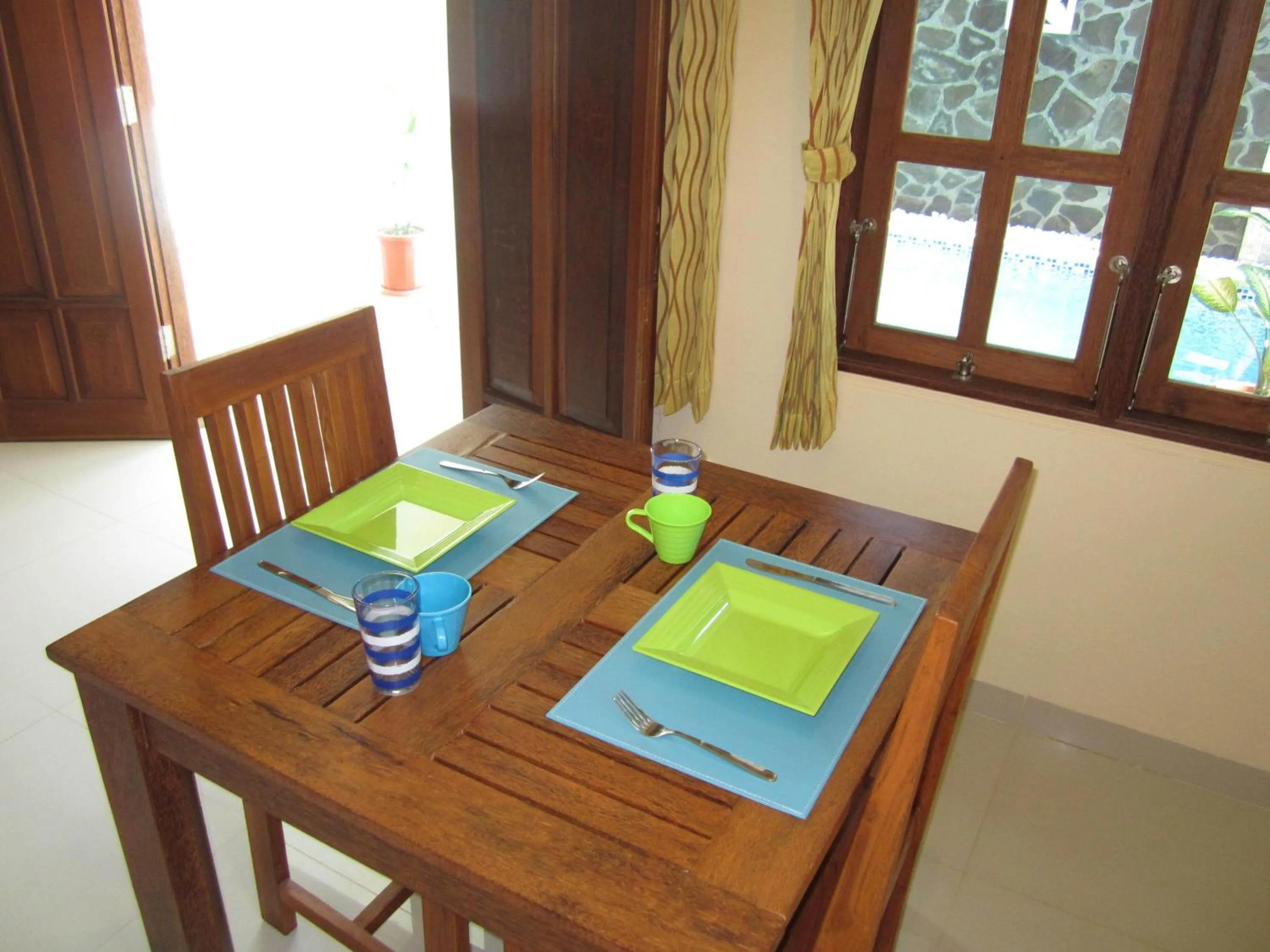 Seating area in Lovina Oasis Hotel