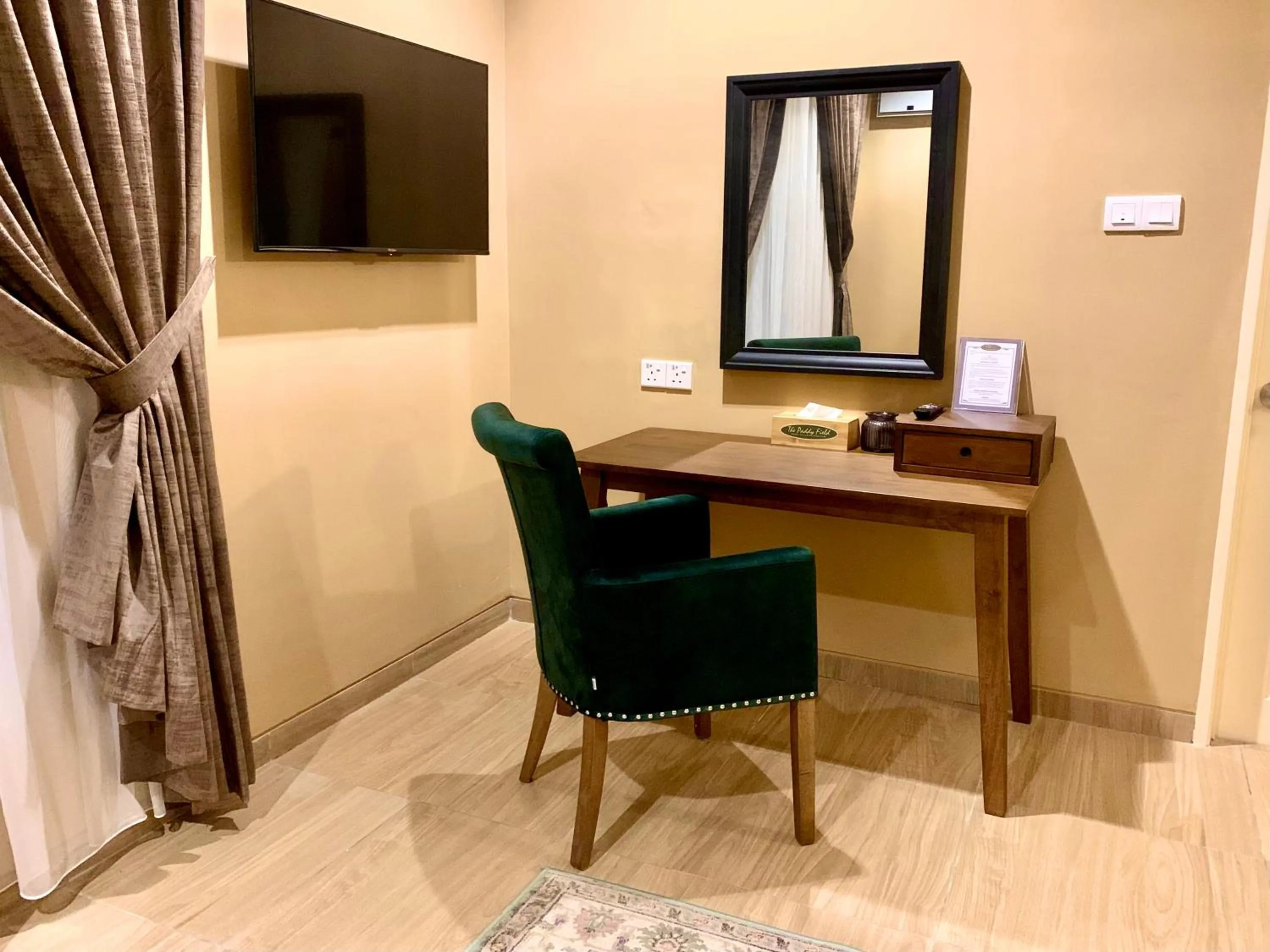 TV and multimedia in The Paddy Field - Private Pool Villas