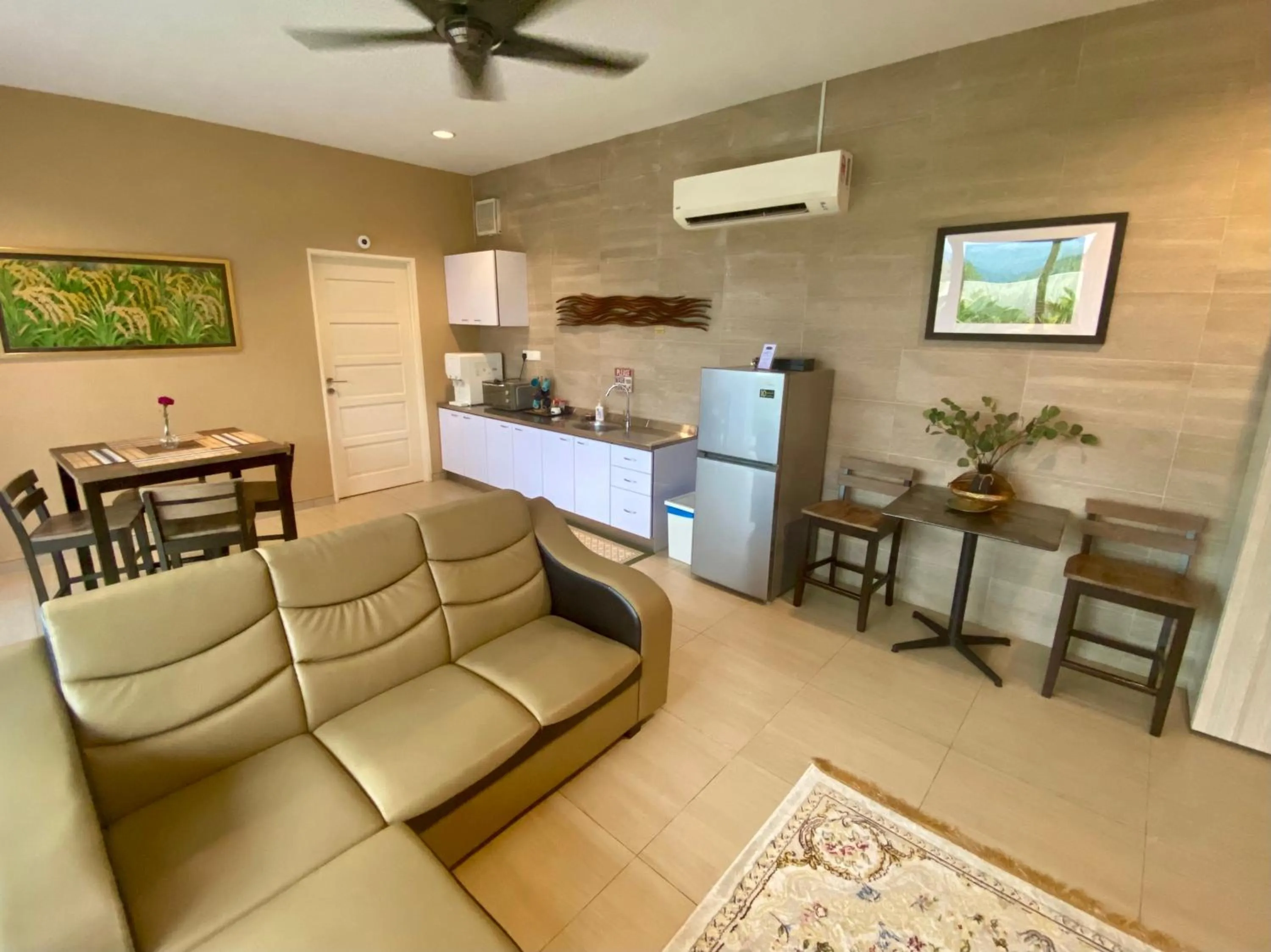 Kitchen or kitchenette in The Paddy Field - Private Pool Villas