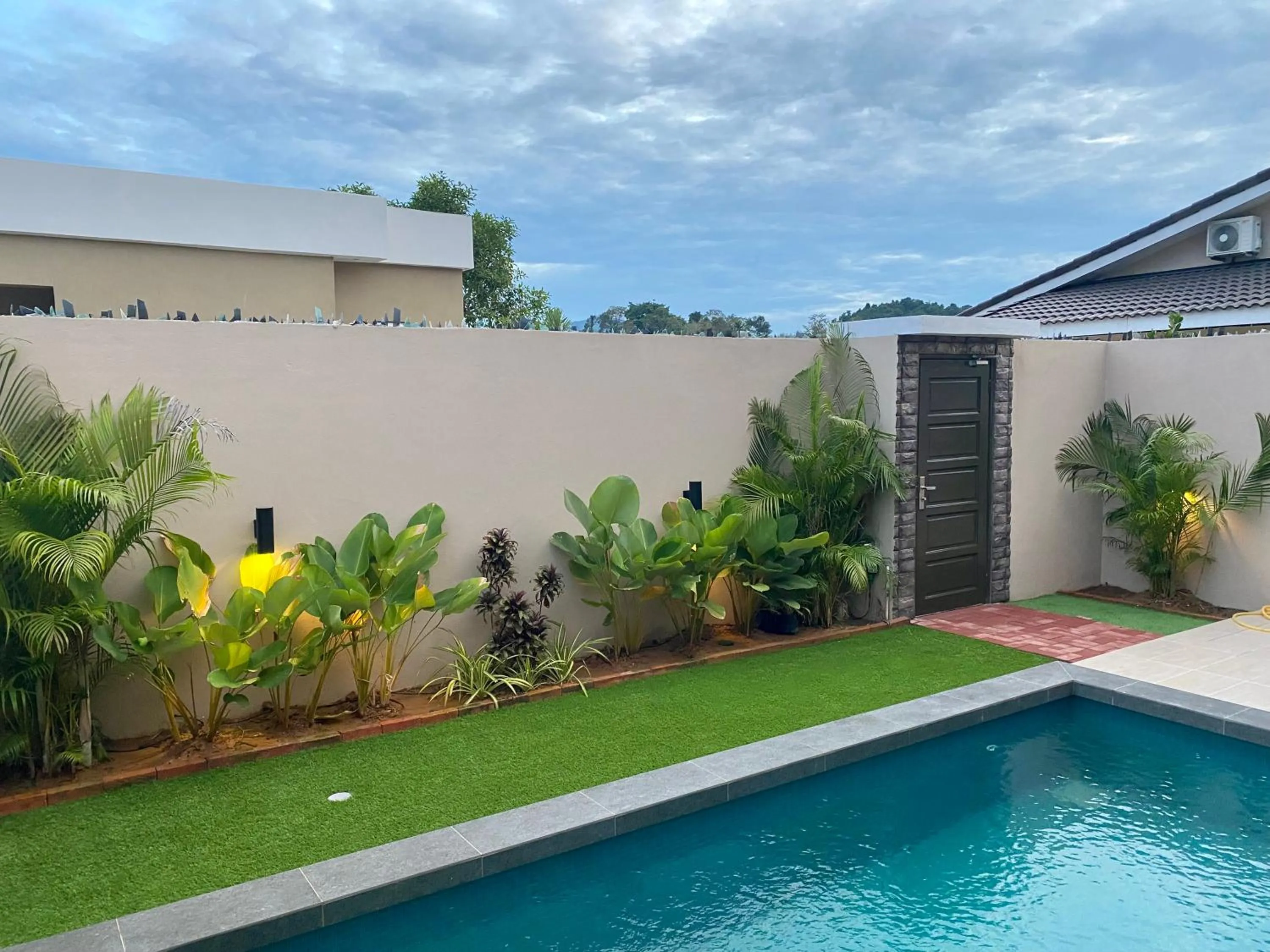 Garden in The Paddy Field - Private Pool Villas