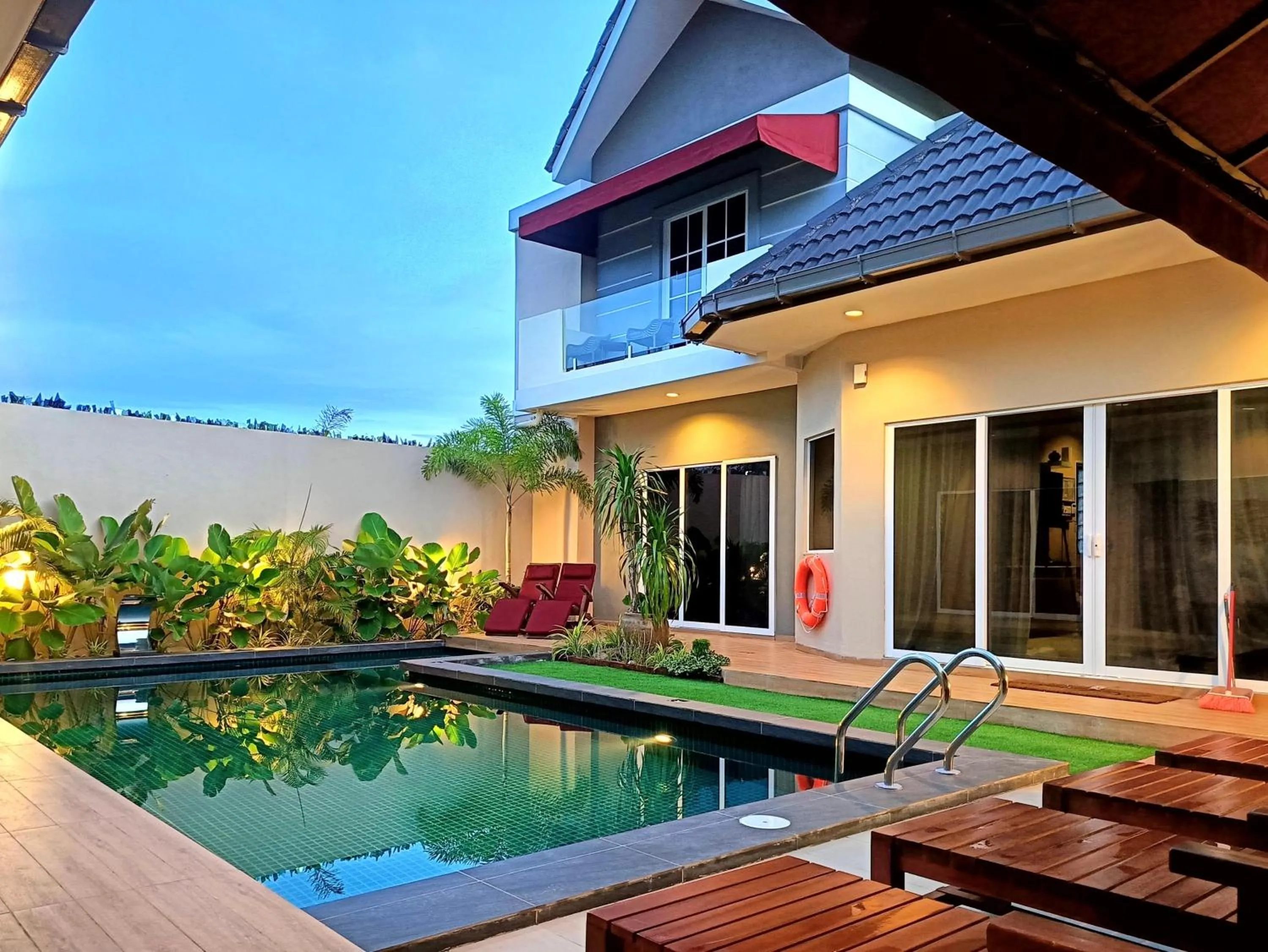 Swimming pool in The Paddy Field - Private Pool Villas