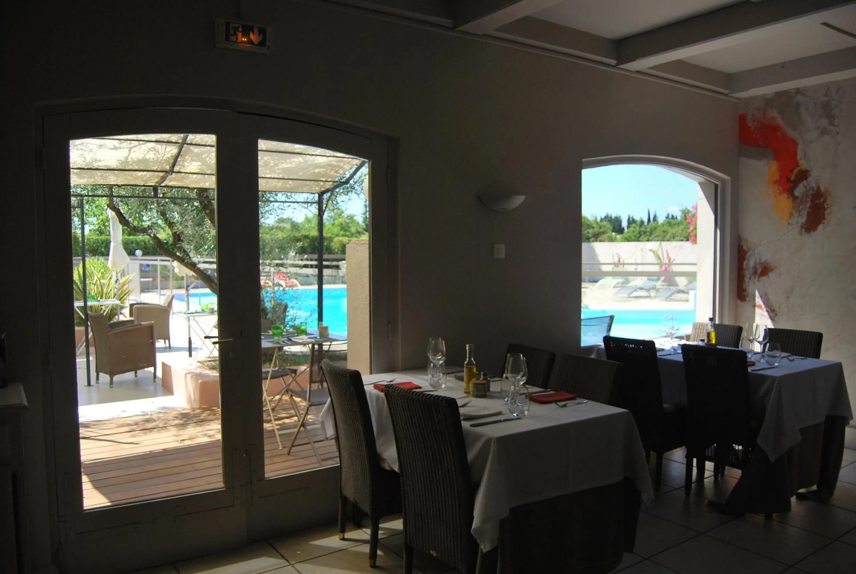 Restaurant/places to eat in Logis Hôtel Restaurant Les Aubuns