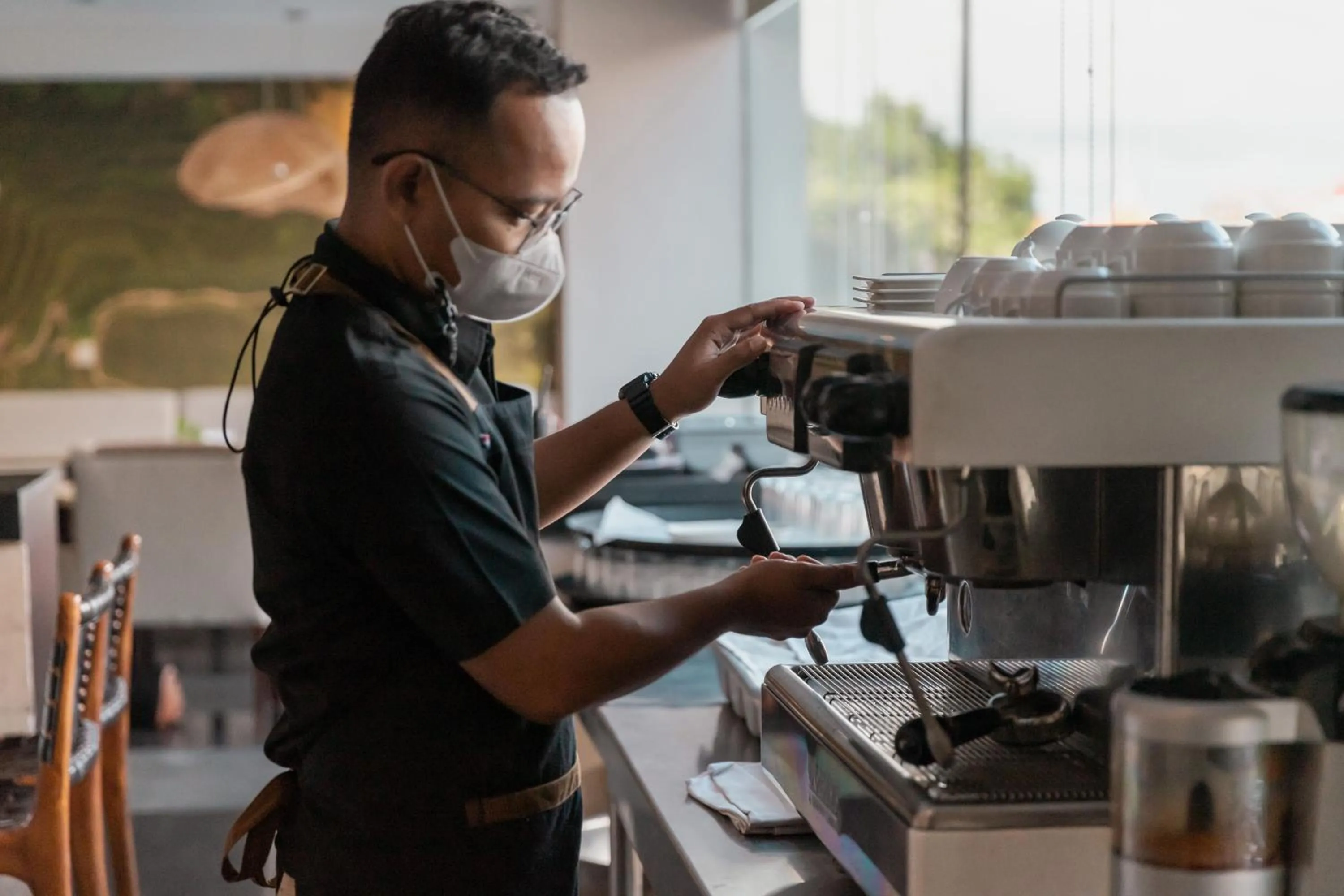Coffee/tea facilities in Four Star by Trans Hotel