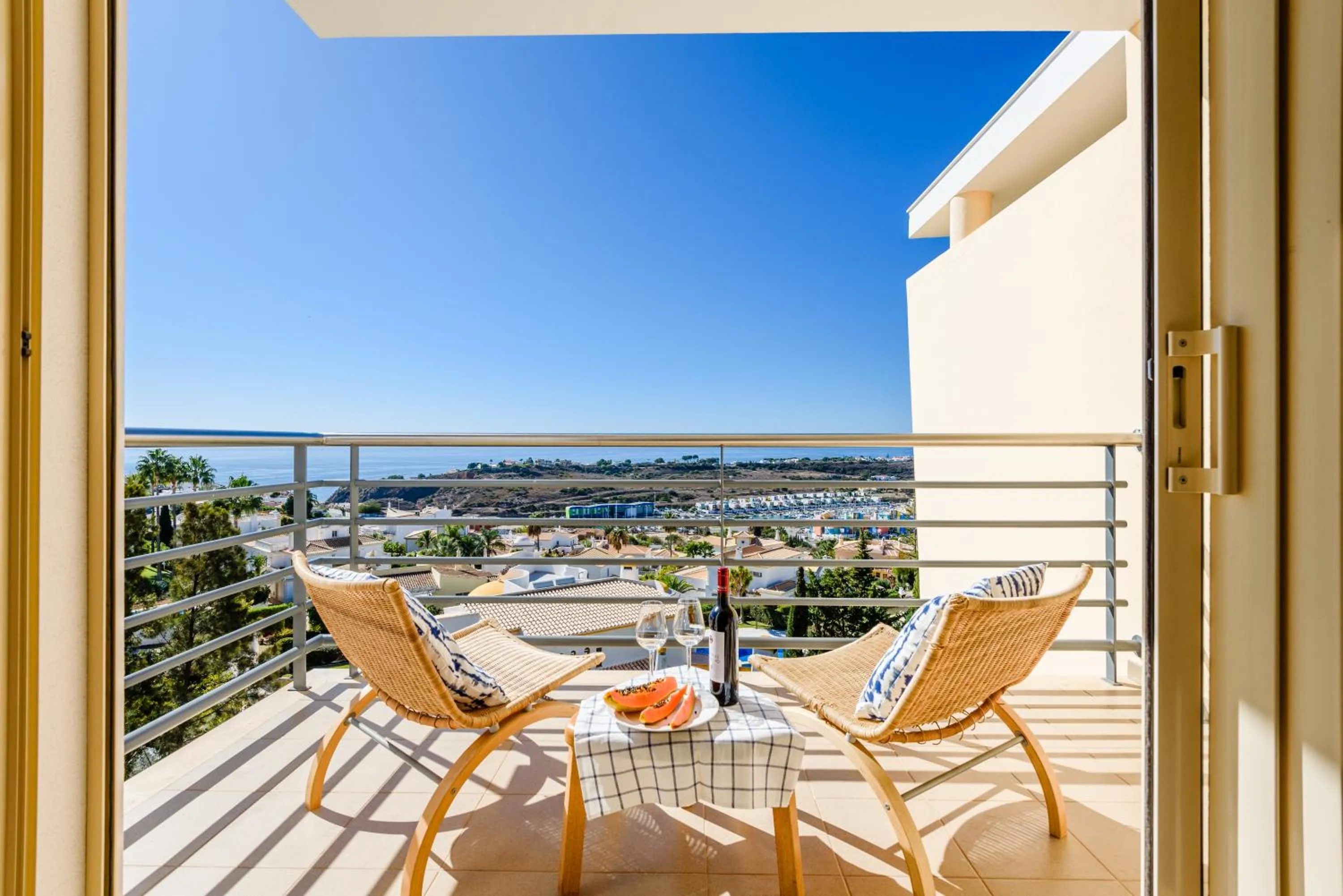 Day in BnB Homes Ocean view Apartment with 3 spacious Terraces, 2 Swimming pools & Tennis court