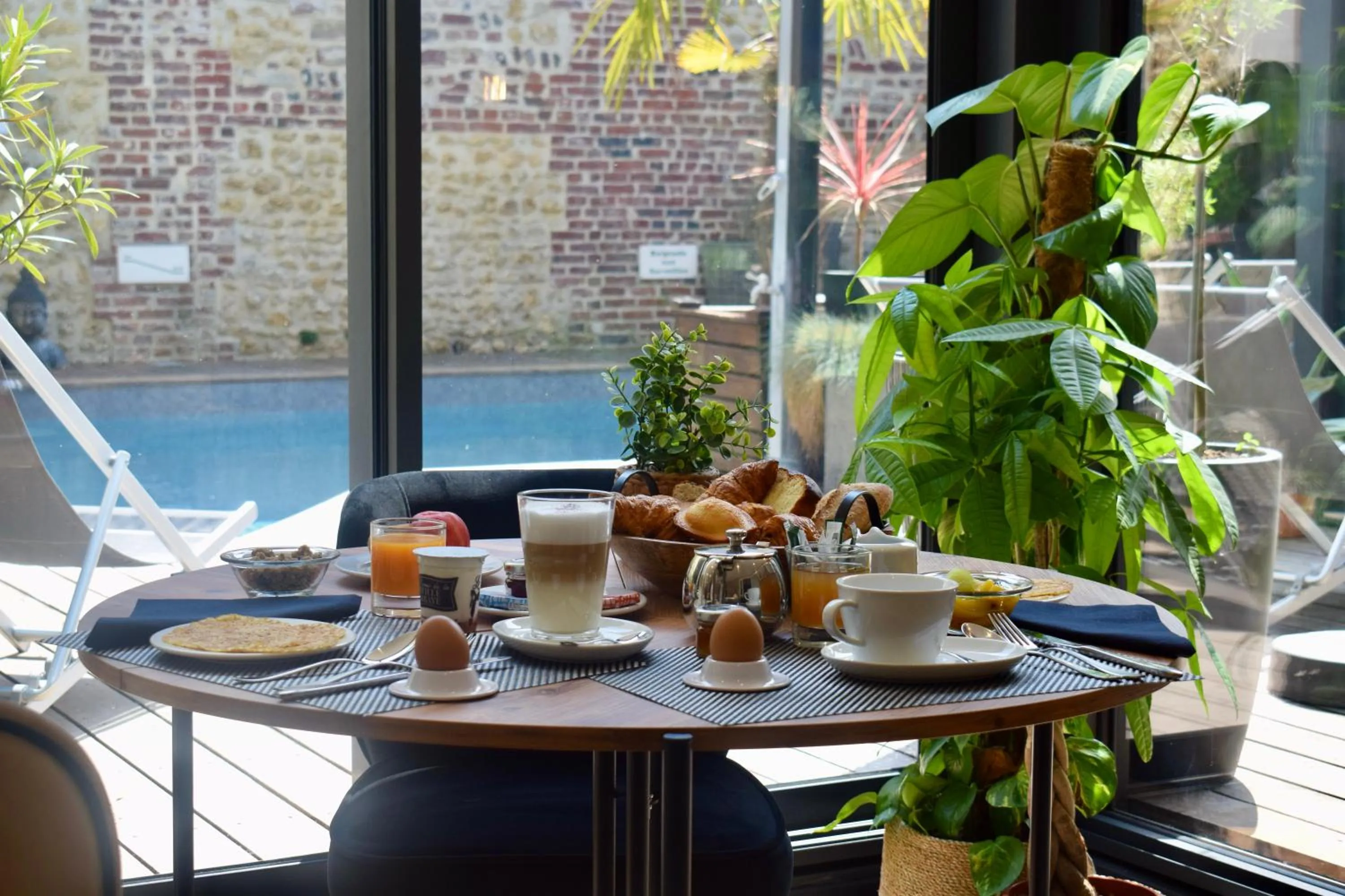 Patio in La Loggia Appart'Hôtel & Spa