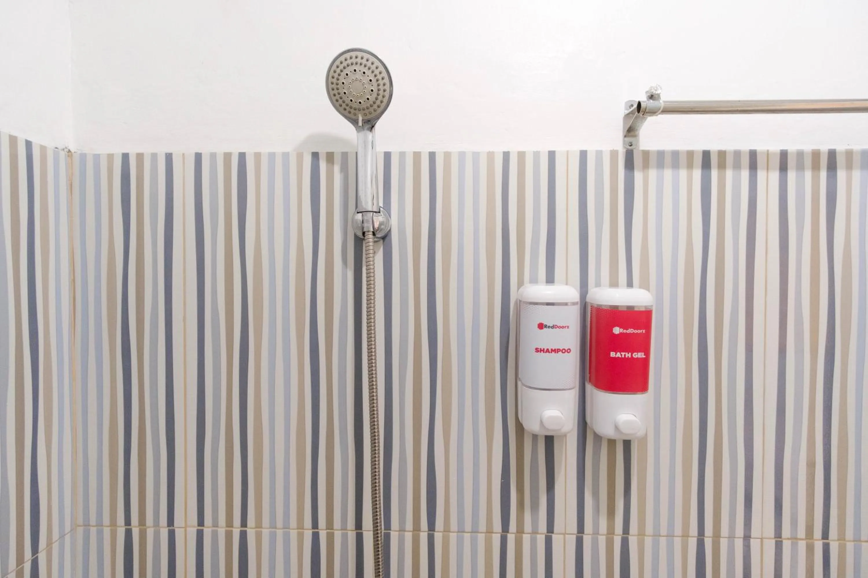 Bathroom in RedDoorz @ Prince JB Beach Resort Zambales