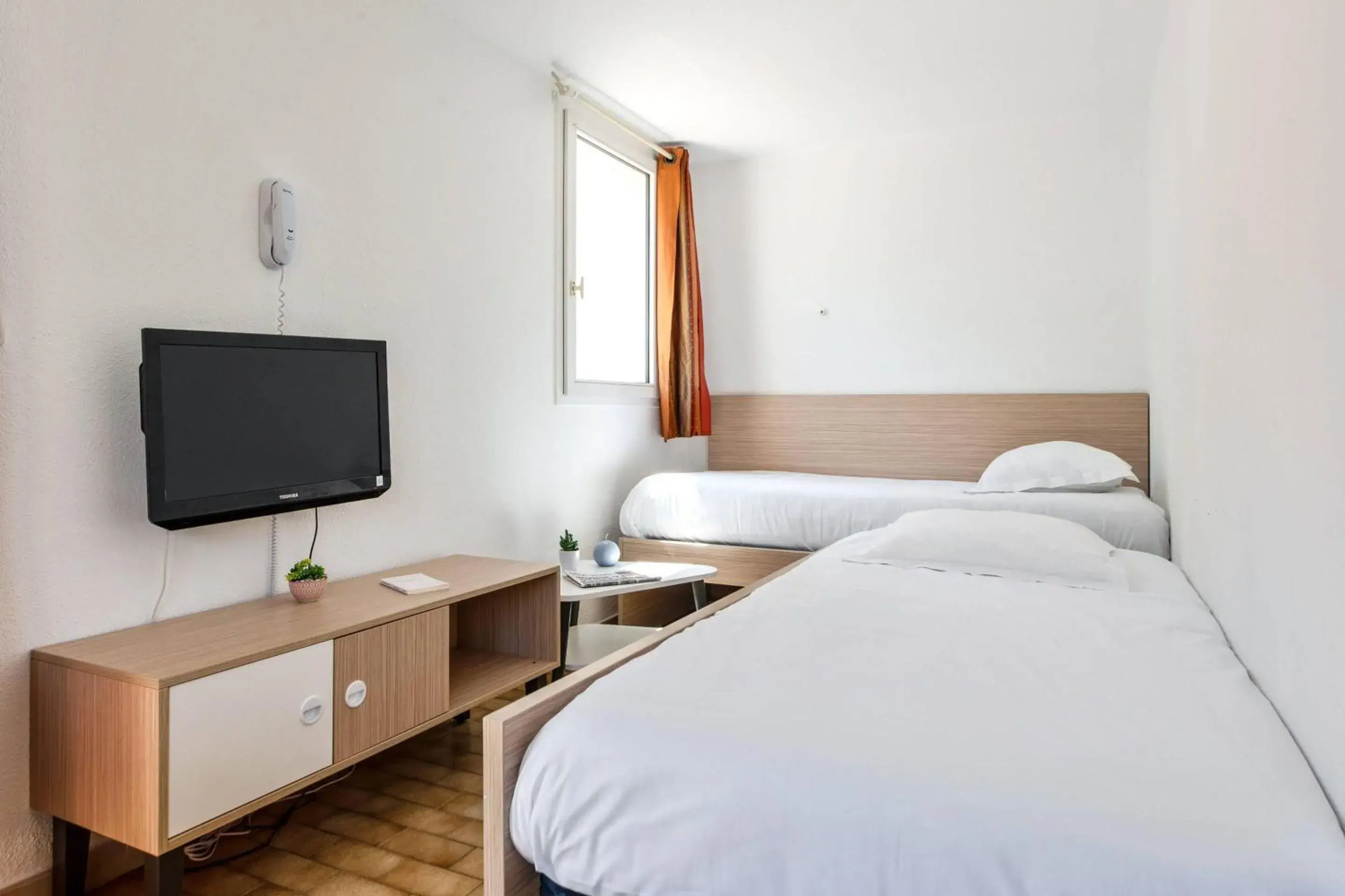 Bedroom, Bed in Comfort Aparthotel Mandelieu la Napoule Village Bedroom, Bed in Comfort Aparthotel Mandelieu la Napoule Village