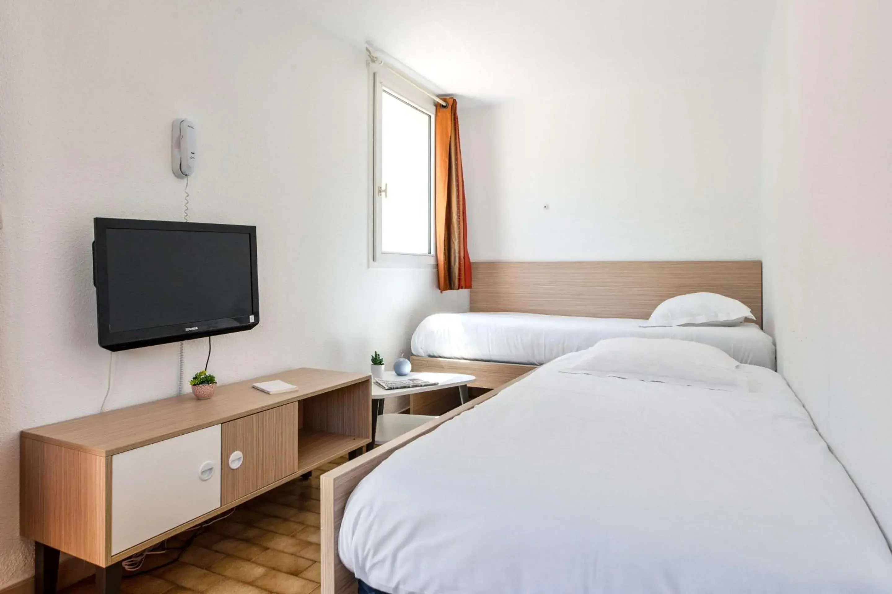 Bedroom, Bed in Comfort Aparthotel Mandelieu la Napoule Village Bedroom, Bed in Comfort Aparthotel Mandelieu la Napoule Village