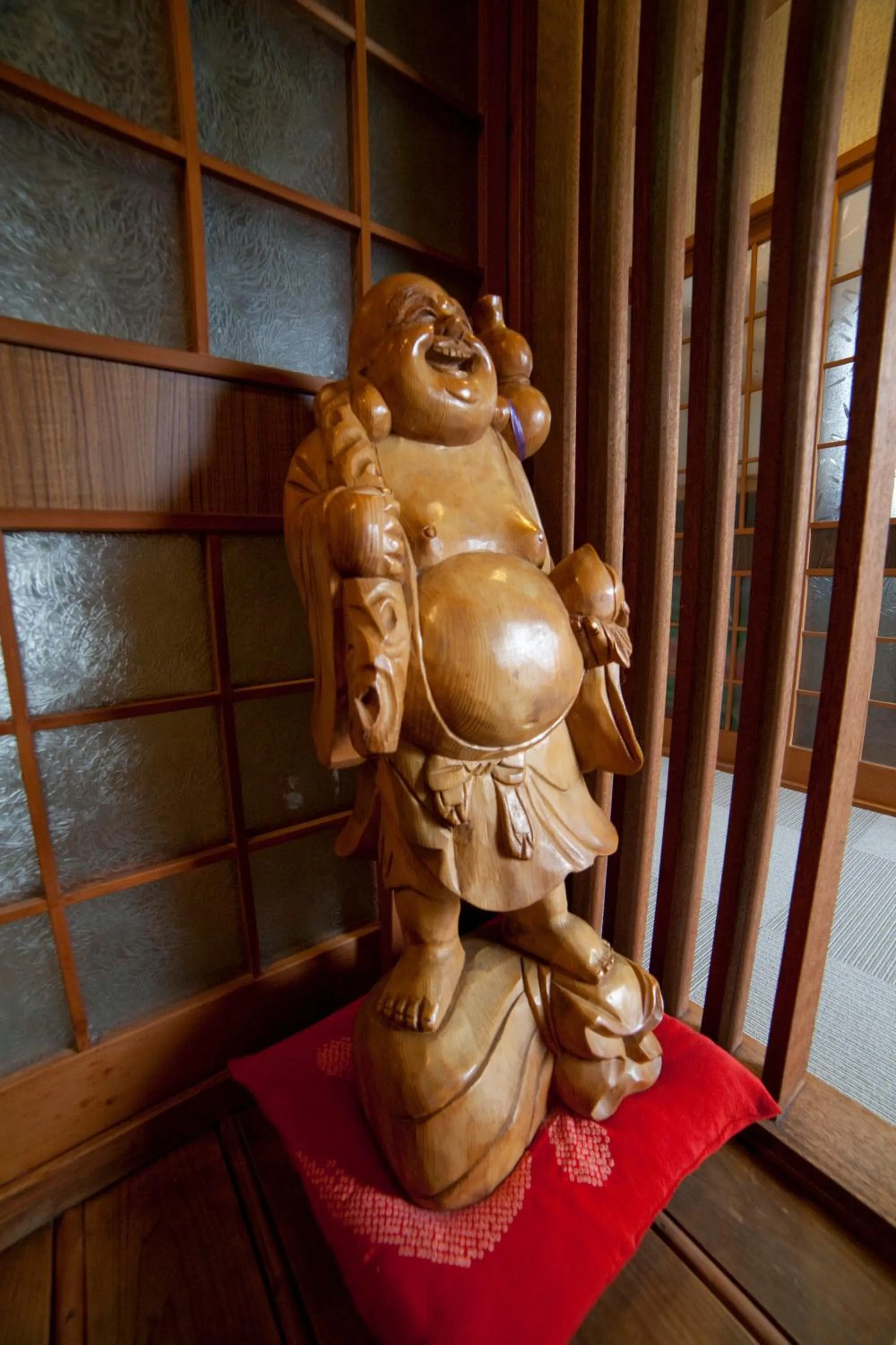 Decorative detail in Hinodeya