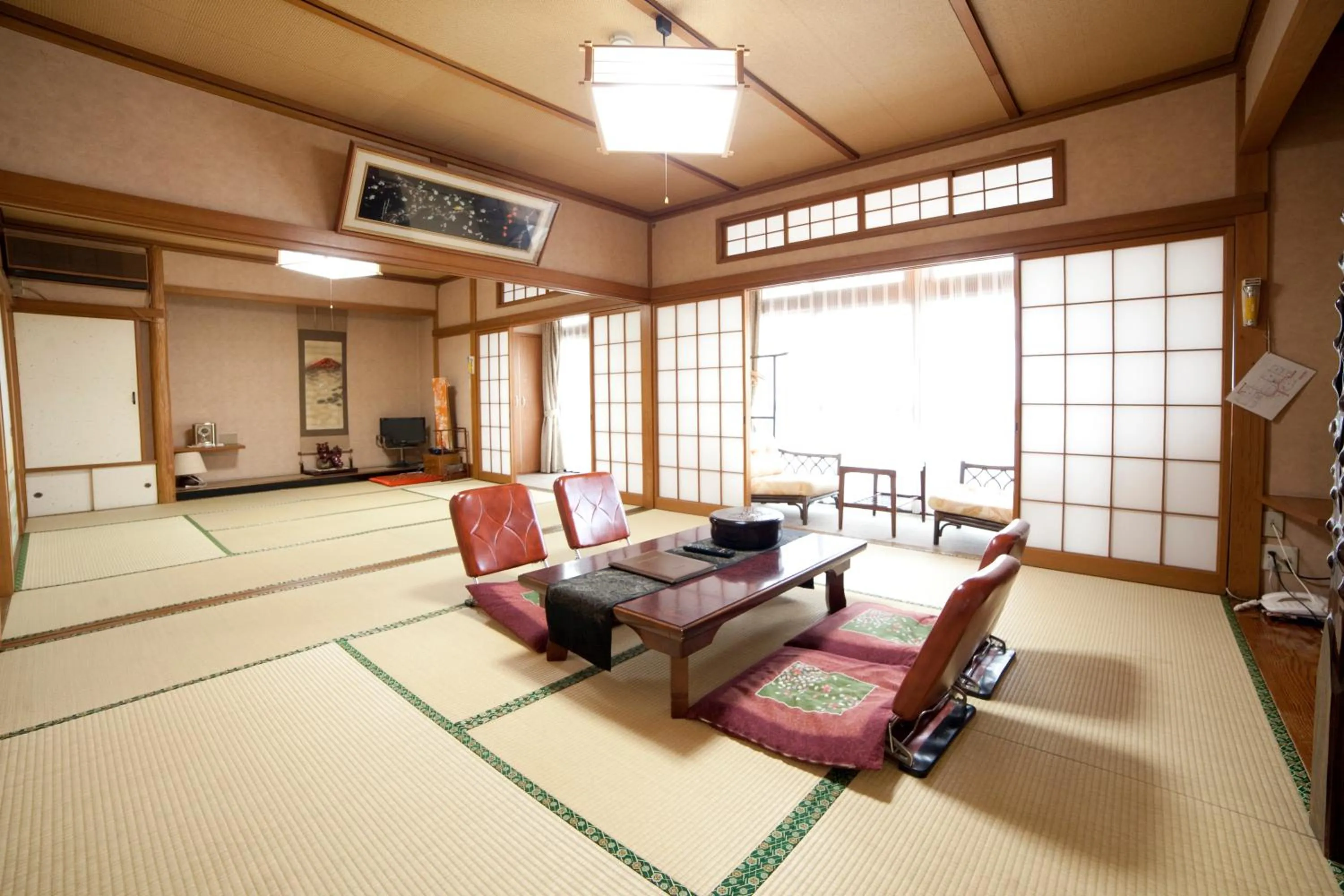 Photo of the whole room in Hinodeya