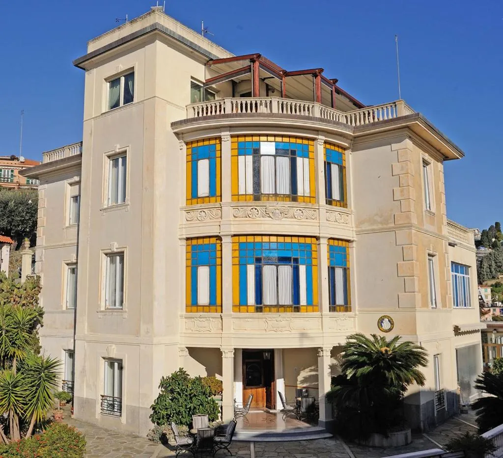 Property building in Hotel Villa Centa