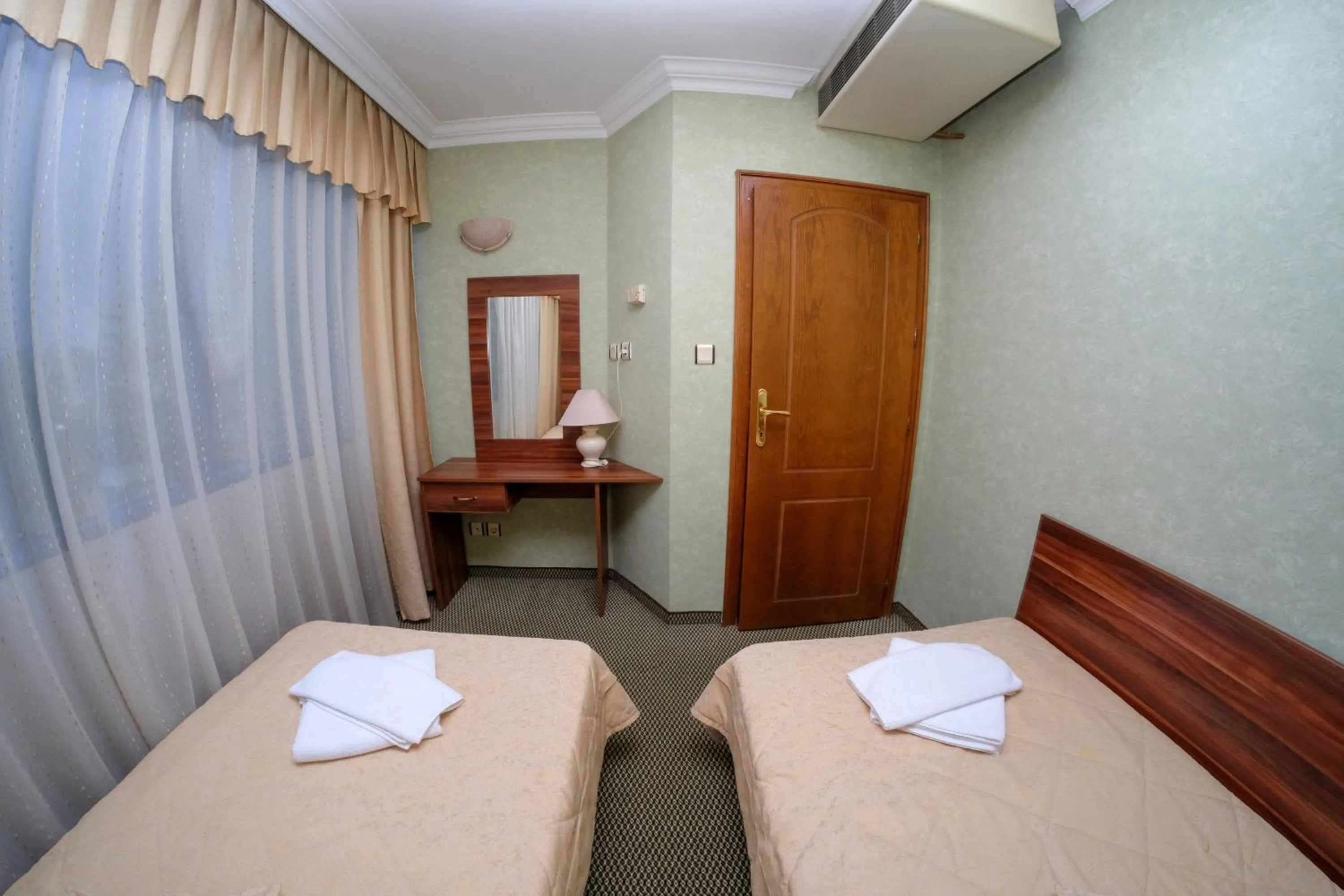 Bedroom, Bed in Haskovo Hotel