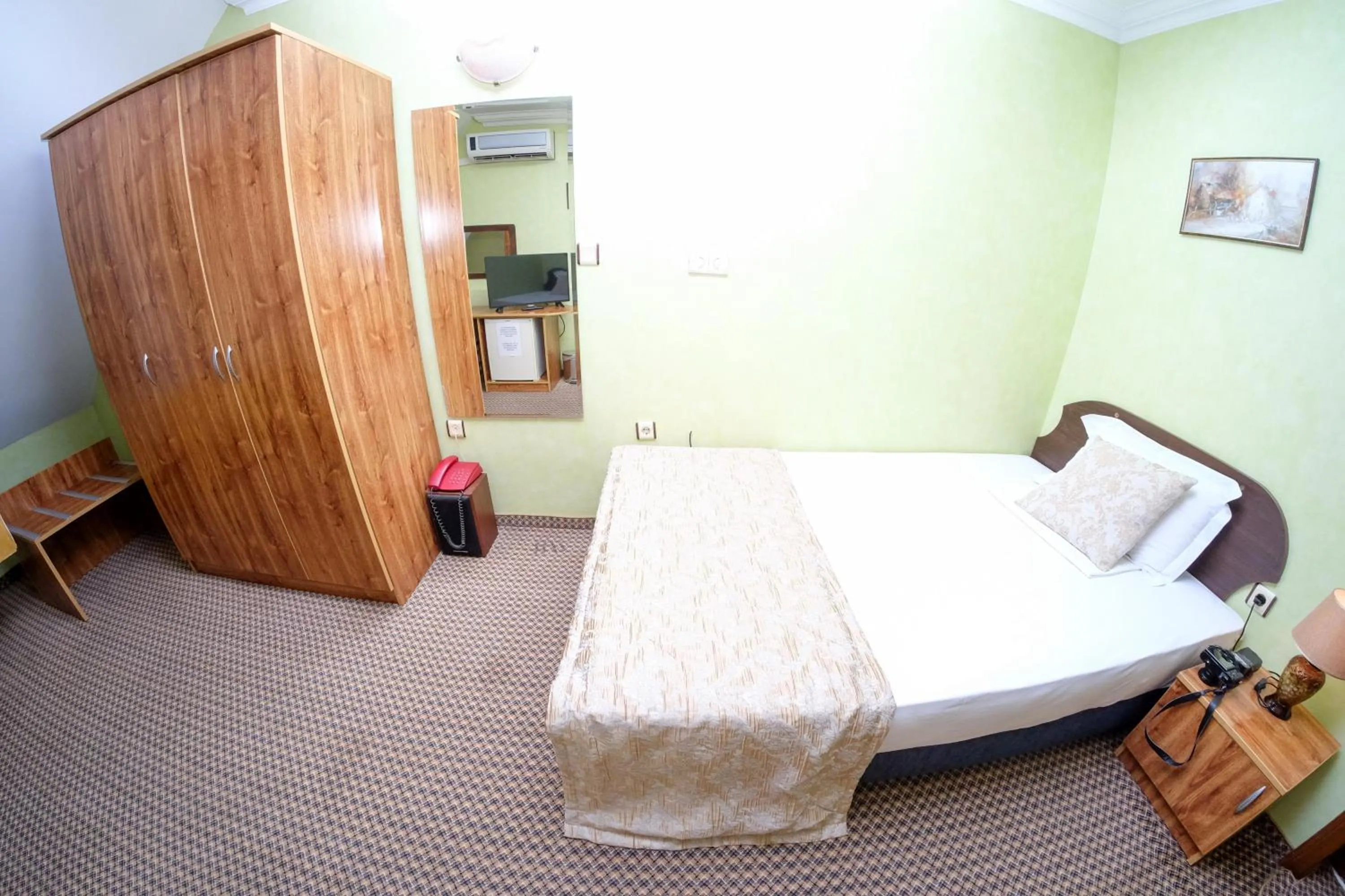 Photo of the whole room, Bed in Haskovo Hotel