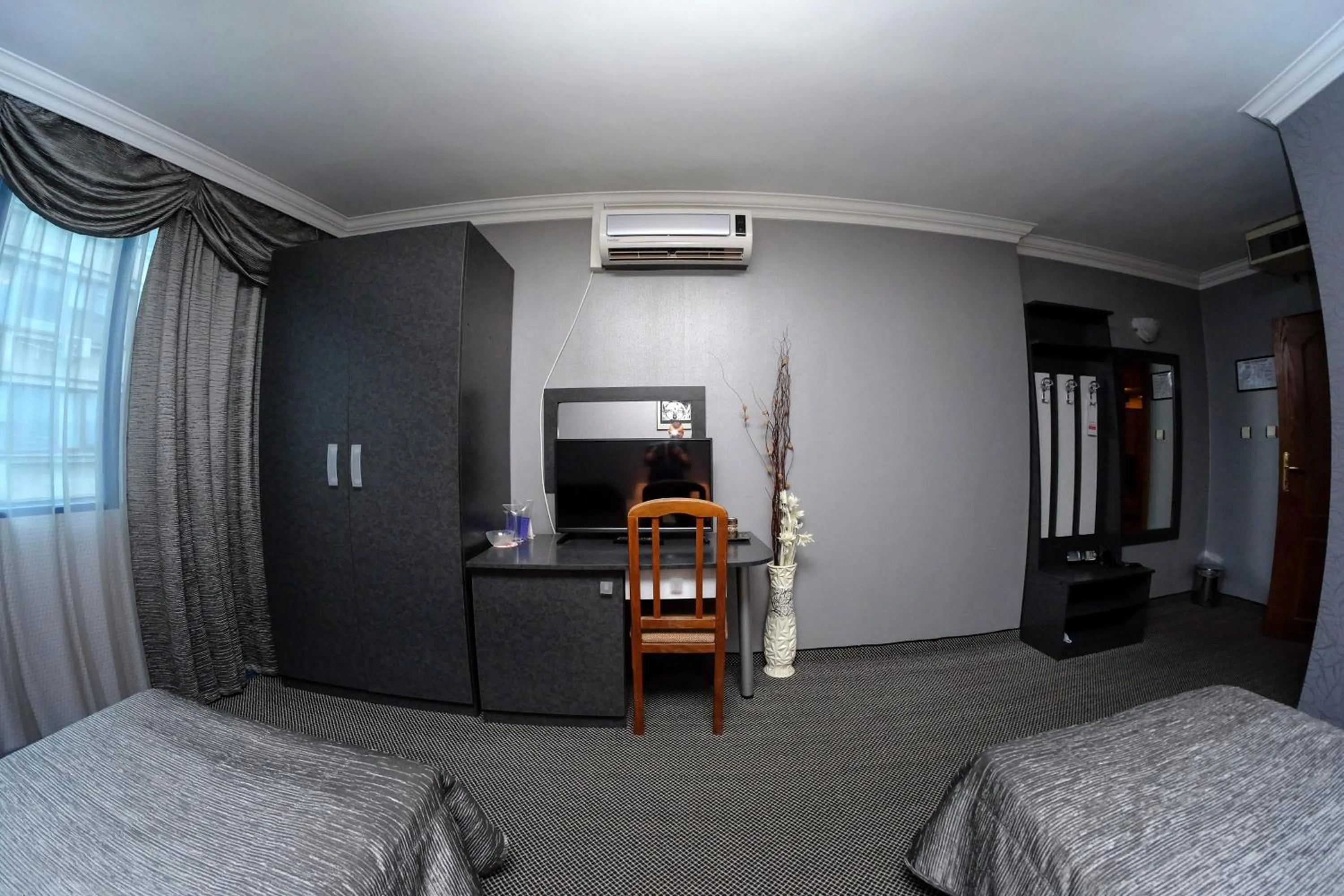 Photo of the whole room, Bed in Haskovo Hotel