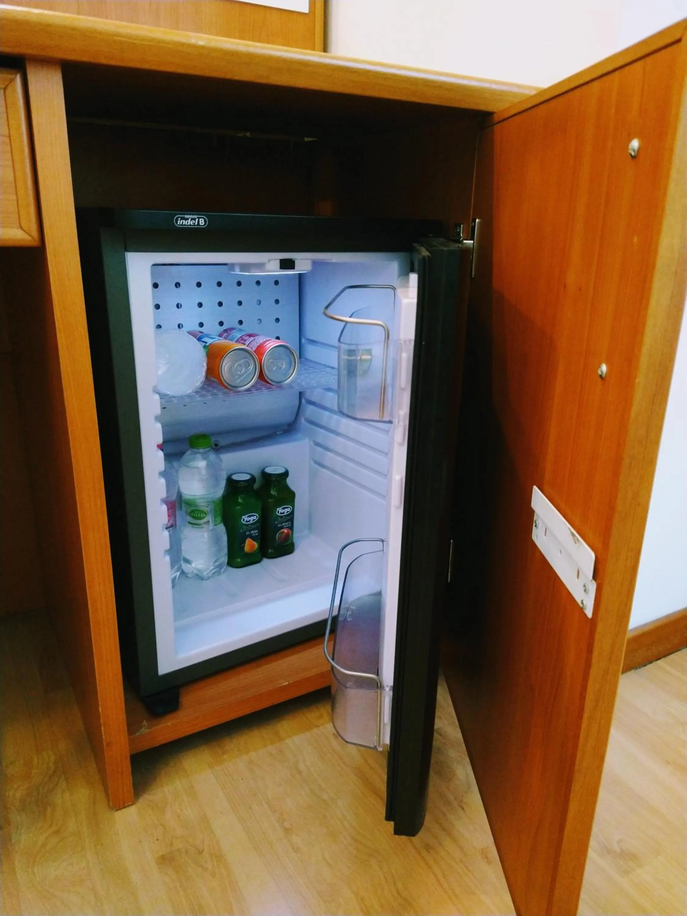 On-site shops in Hotel Ristorante Da Roverino