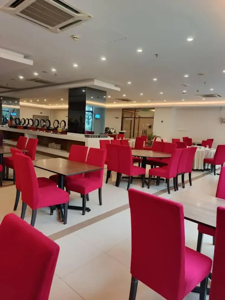 Restaurant/places to eat in Puteri Bay Hotel Restaurant/places to eat in Puteri Bay Hotel