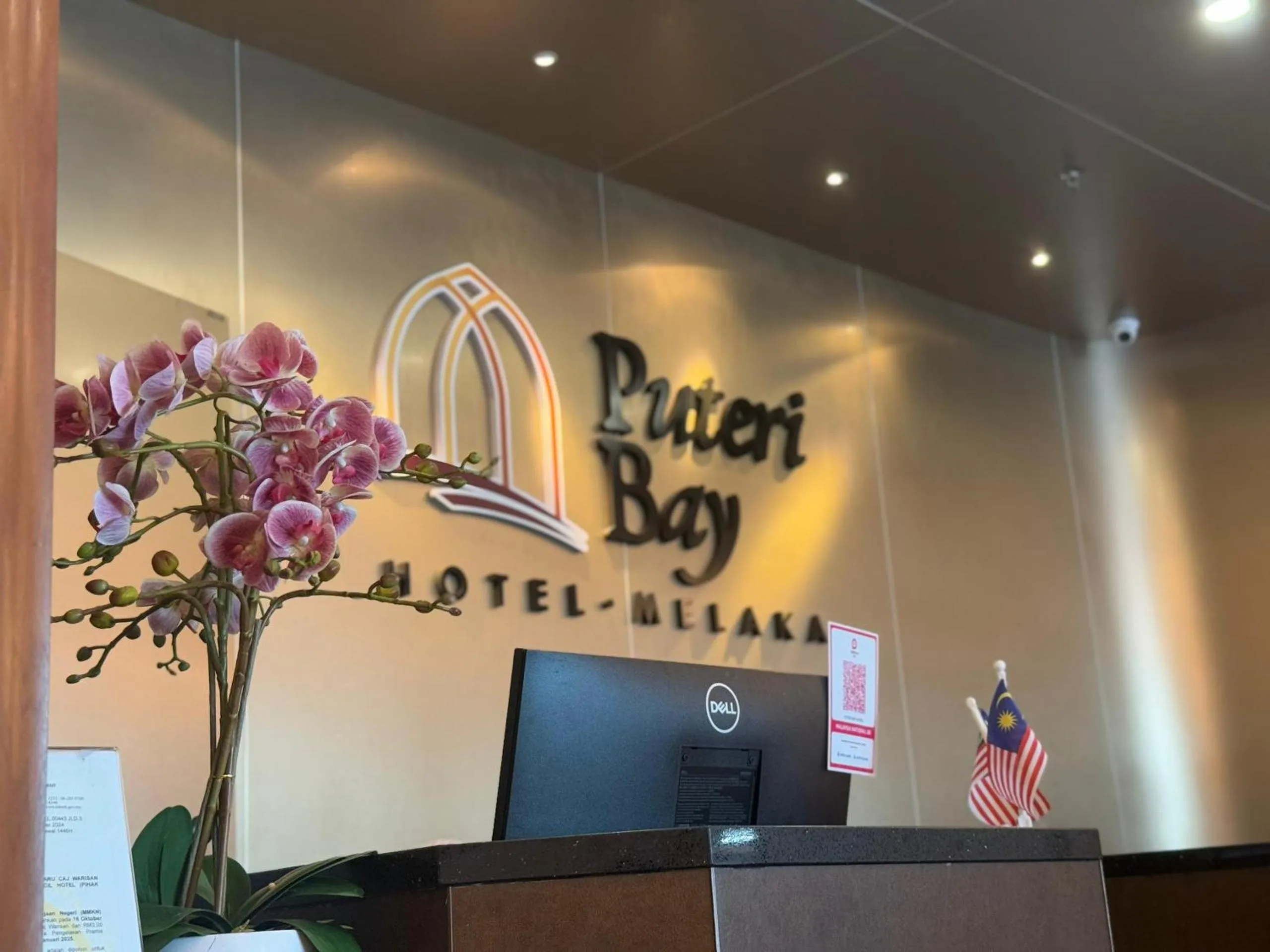 Lobby or reception in Puteri Bay Hotel