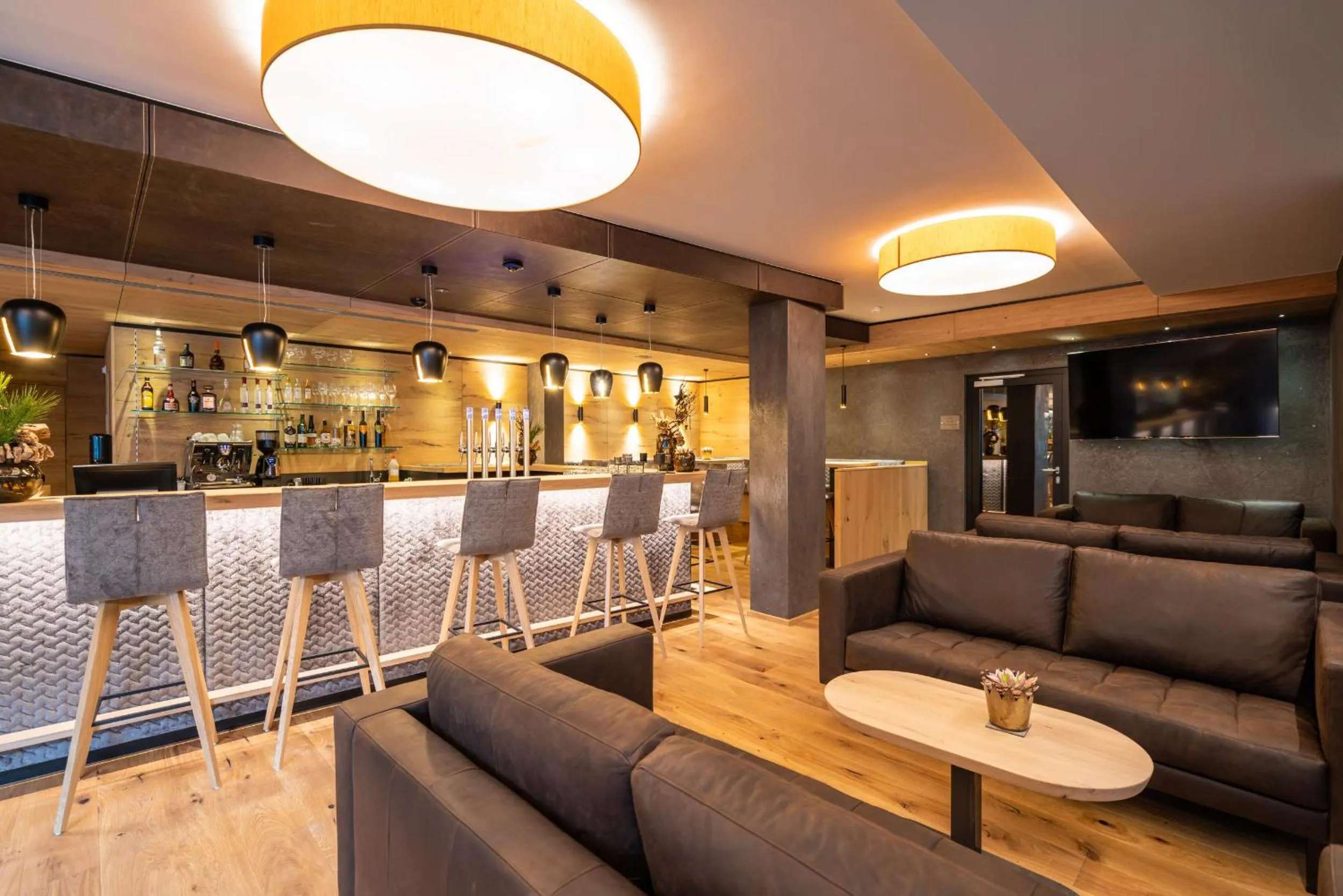 Restaurant/places to eat in Suites Nauders by mein Almhof Superior