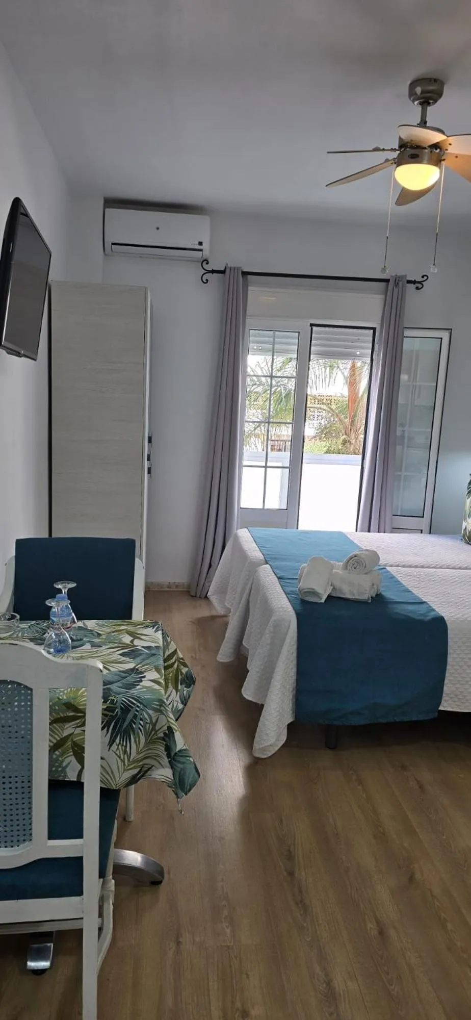 Bedroom, Bed in Candisol Cozy Inns