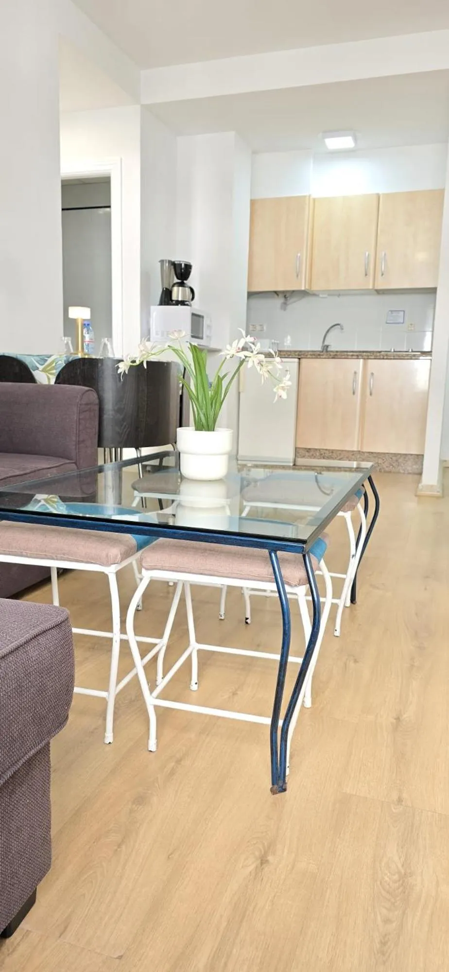 Dining area in Candisol Cozy Inns