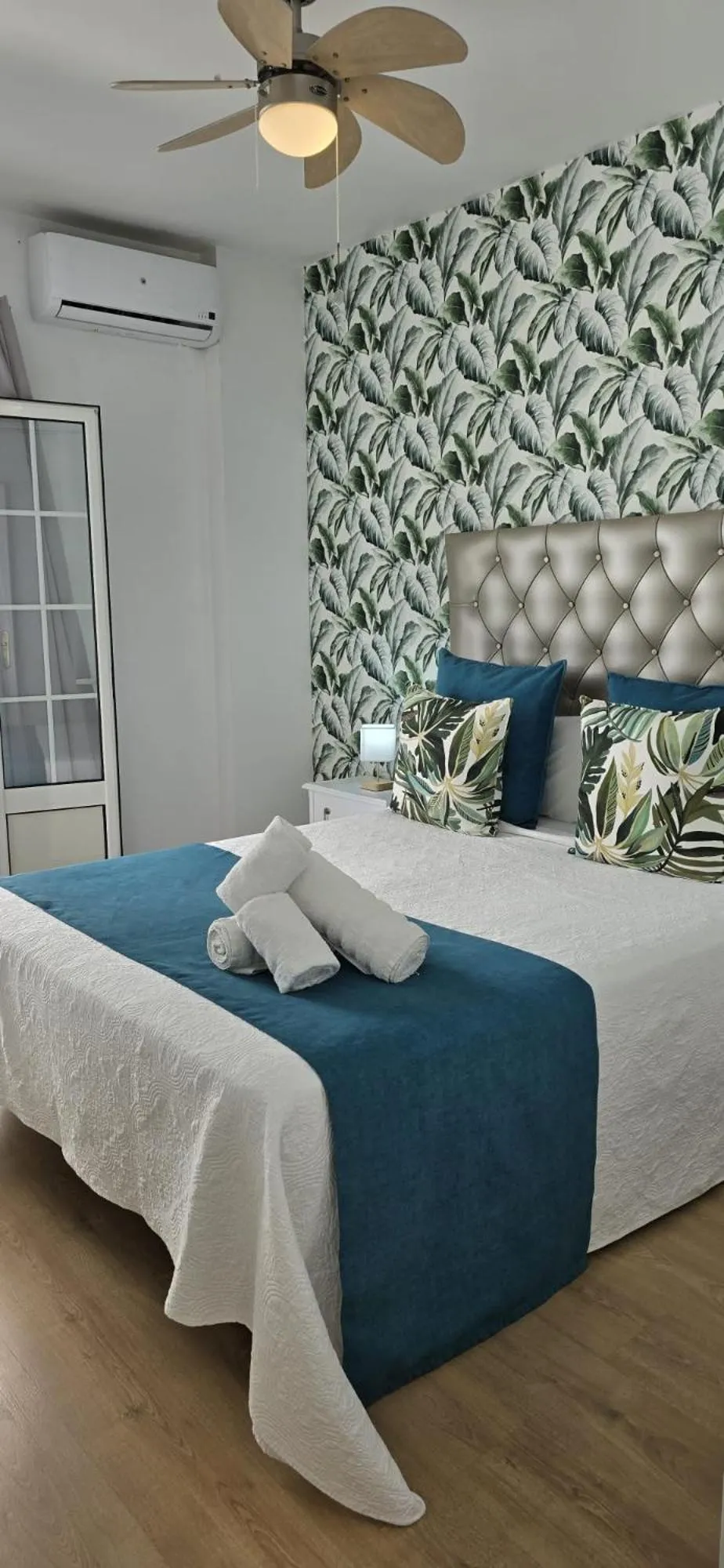 Bed in Candisol Cozy Inns