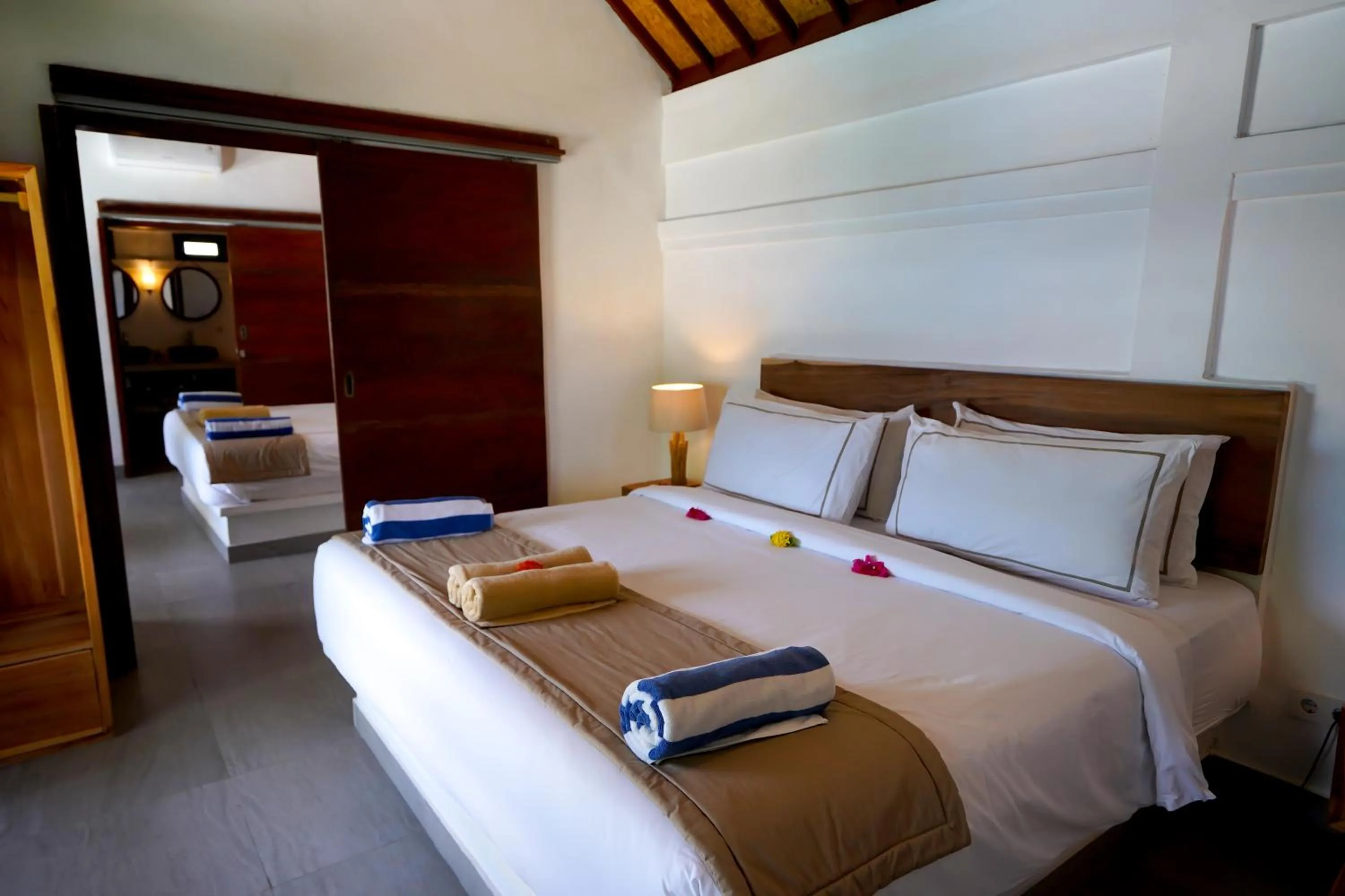Bed in Marygio Gili Resort