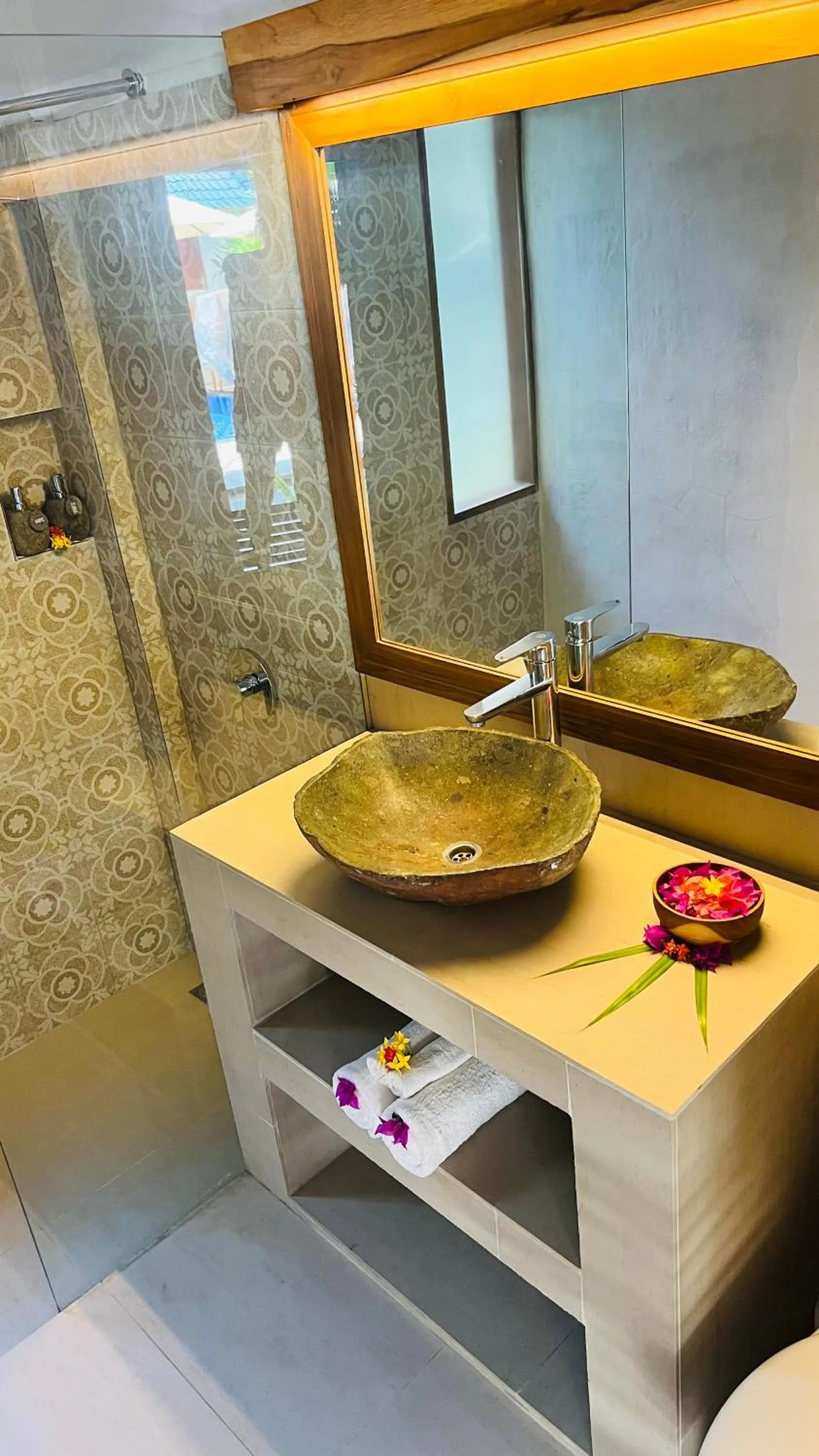 Bathroom in Marygio Gili Resort