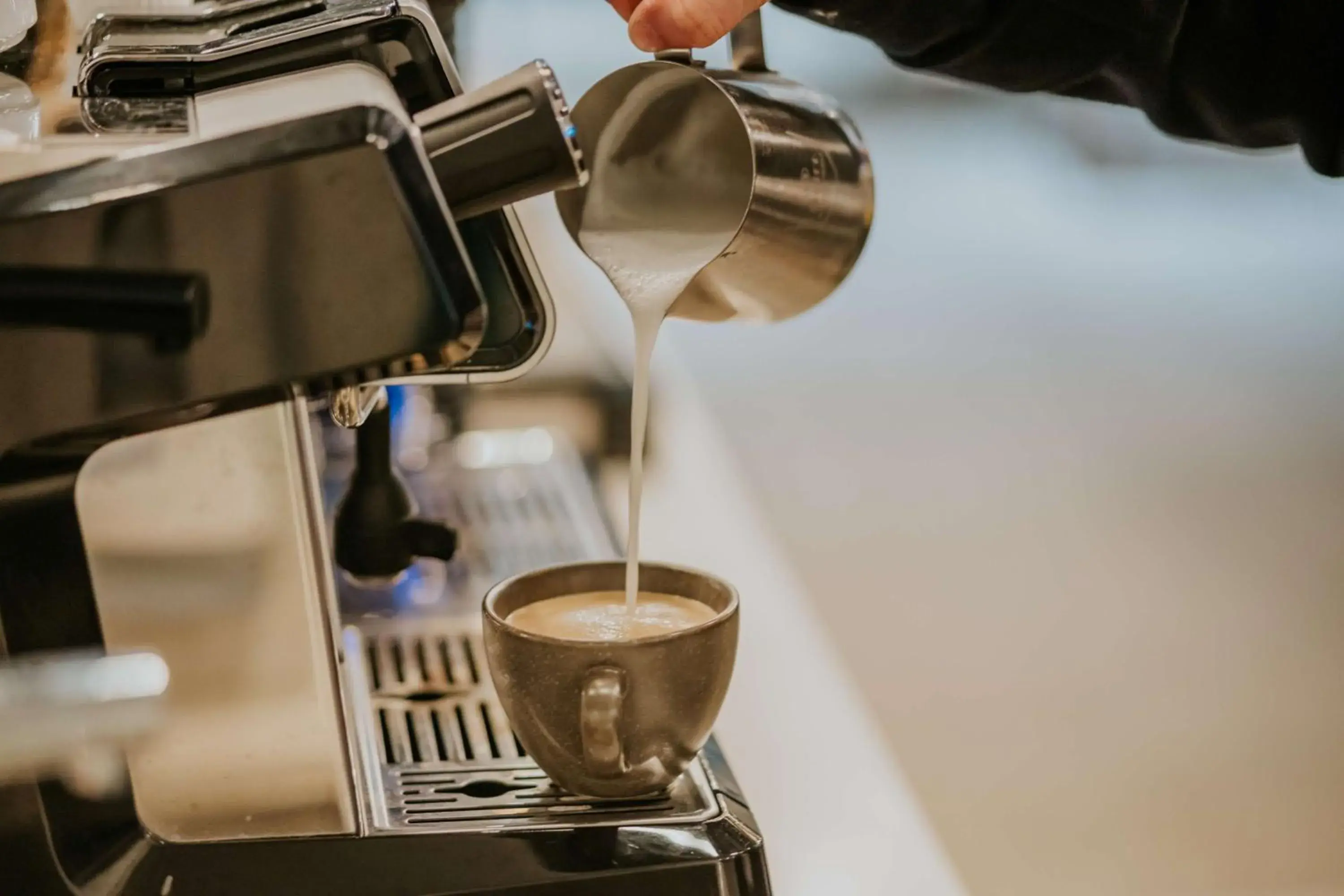 Food and drinks in Best Western Ferrat Food and drinks in Best Western Ferrat