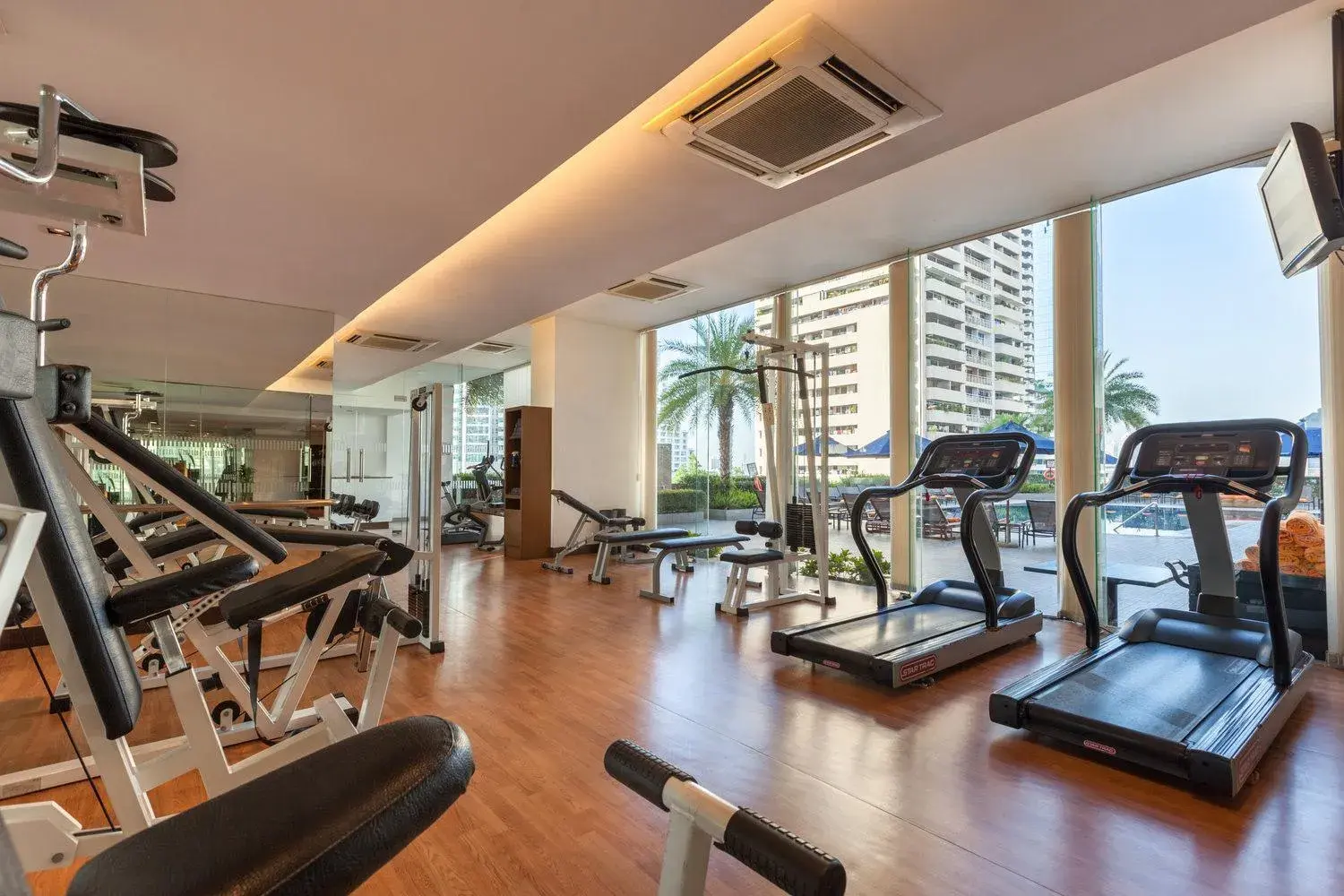 Fitness centre/facilities in Rembrandt Residences Bangkok Fitness centre/facilities in Rembrandt Residences Bangkok
