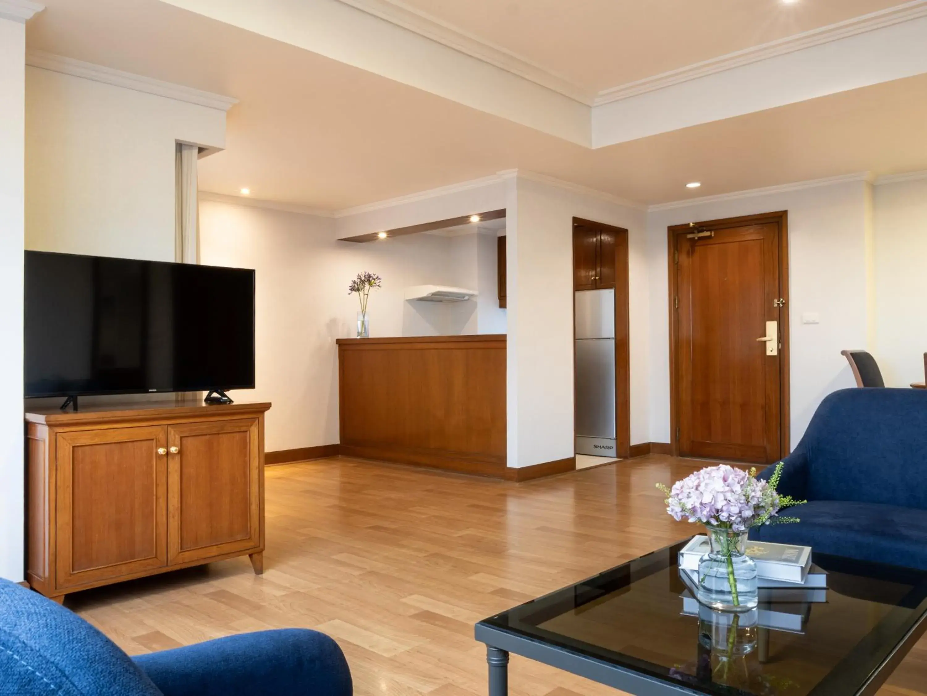 Living room in Rembrandt Residences Bangkok Living room in Rembrandt Residences Bangkok