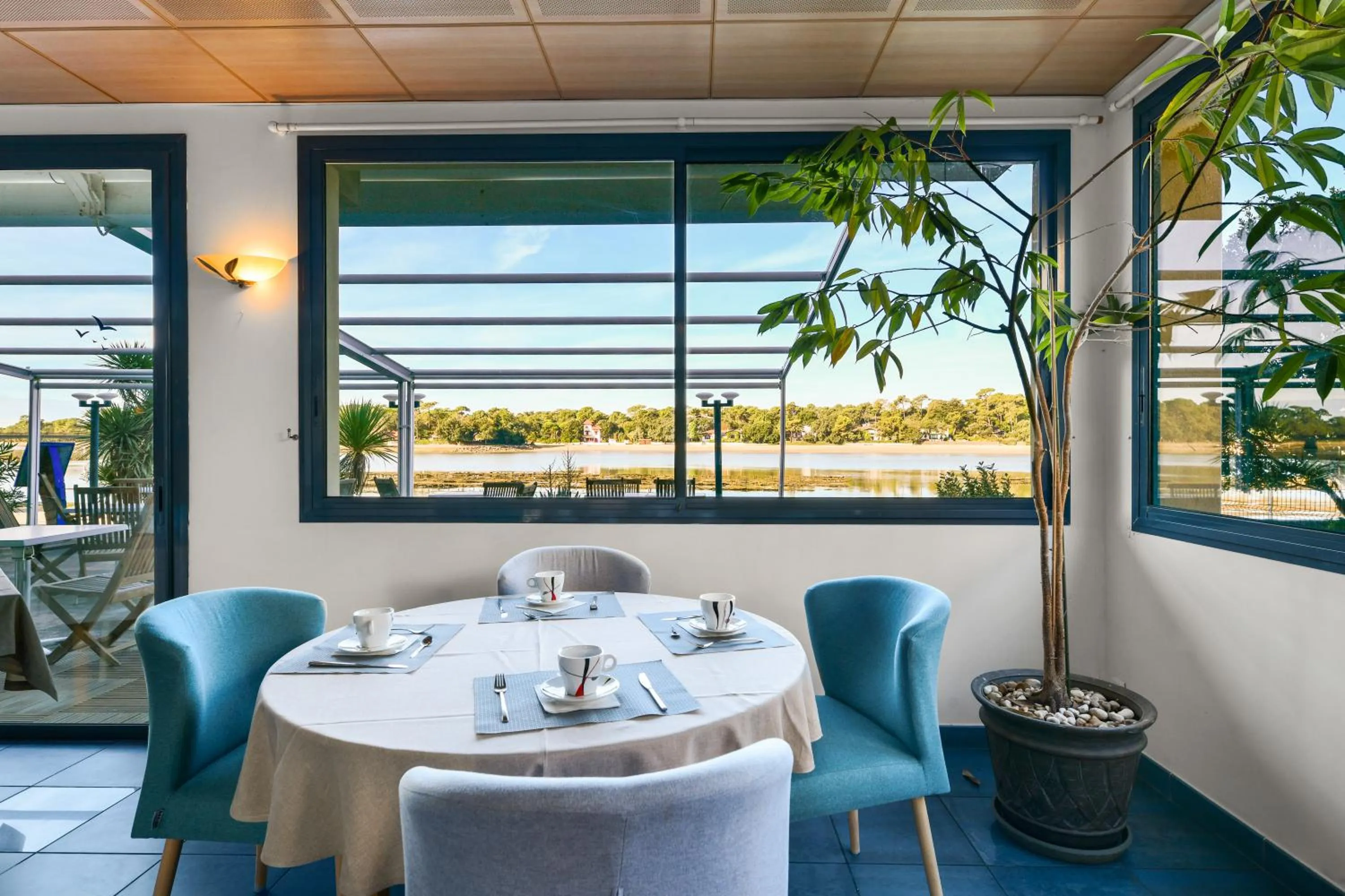 Lake view in Hotel Le Pavillon Bleu